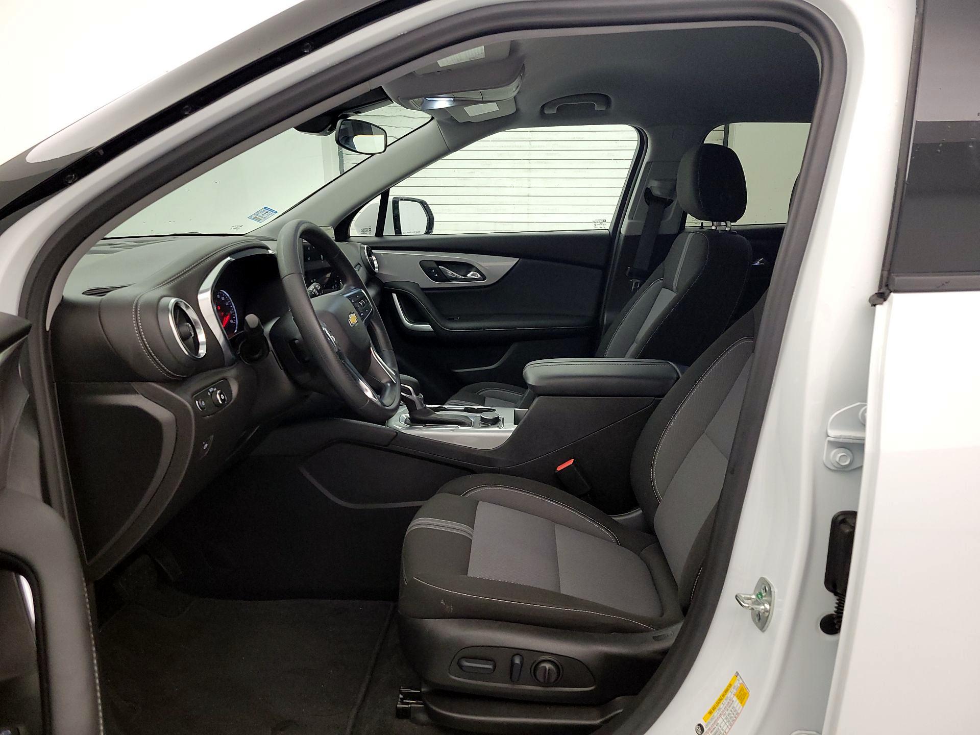 Thumbnail: 2025 Chevrolet Blazer - 11