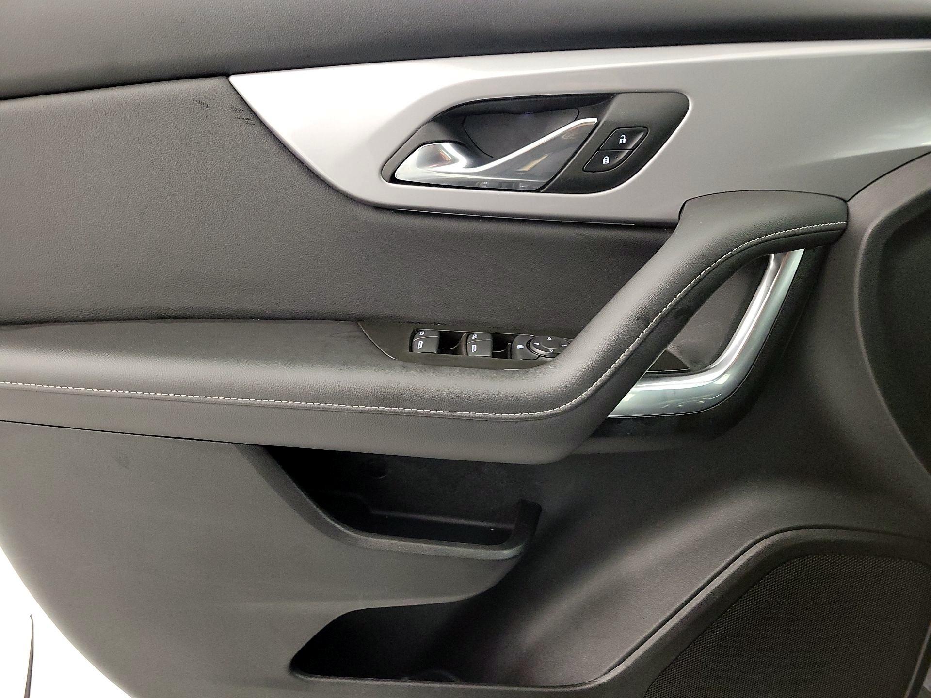 Thumbnail: 2025 Chevrolet Blazer - 12