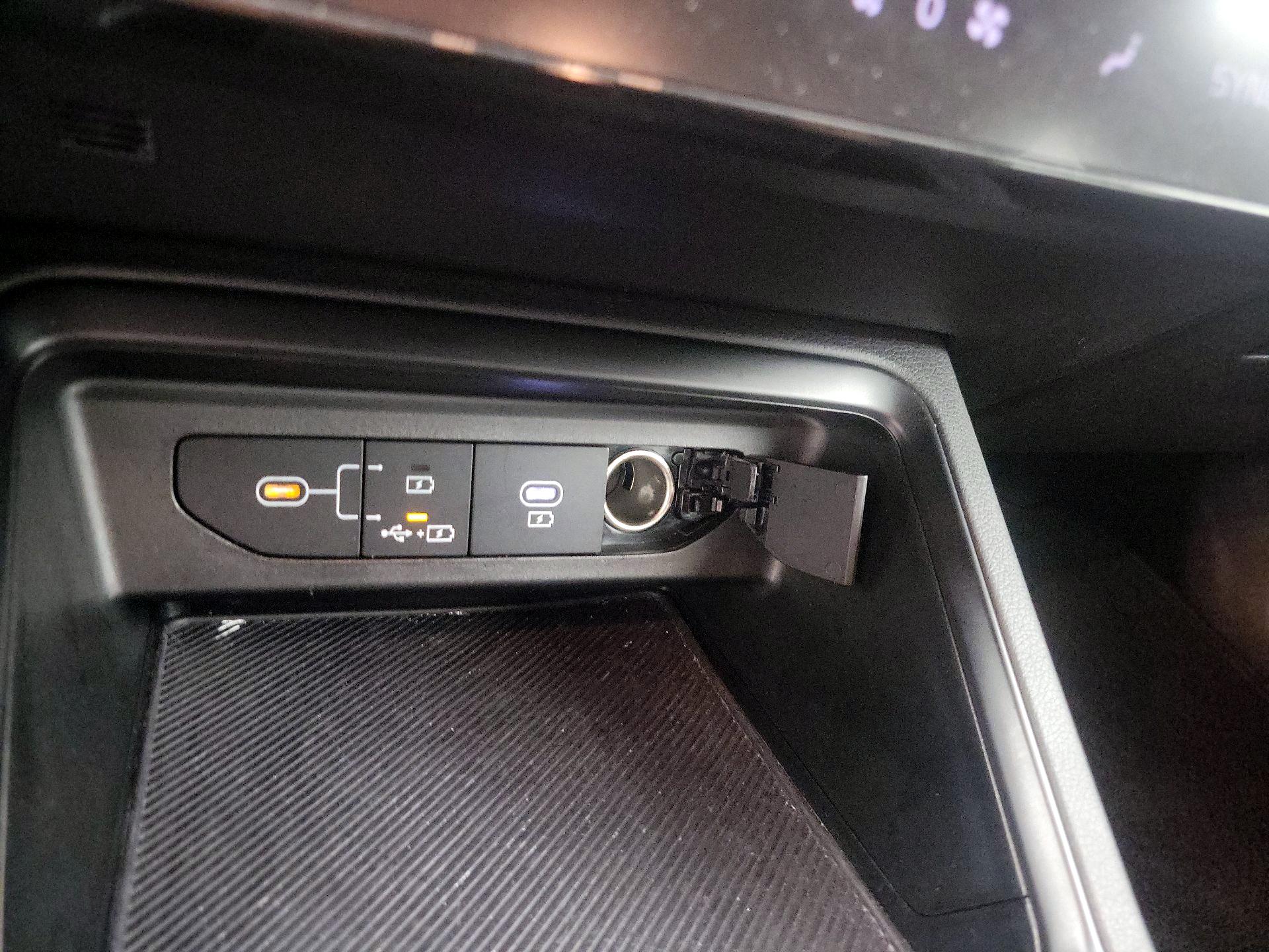 Thumbnail: 2025 Kia K5 - 18