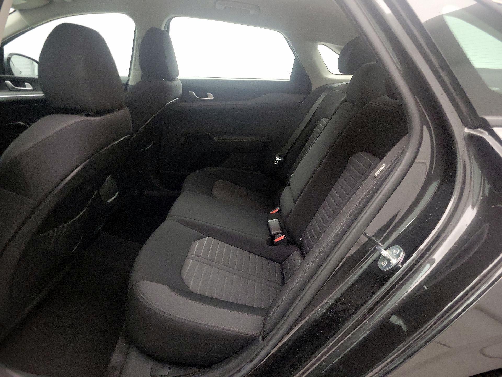 Thumbnail: 2025 Kia K5 - 19