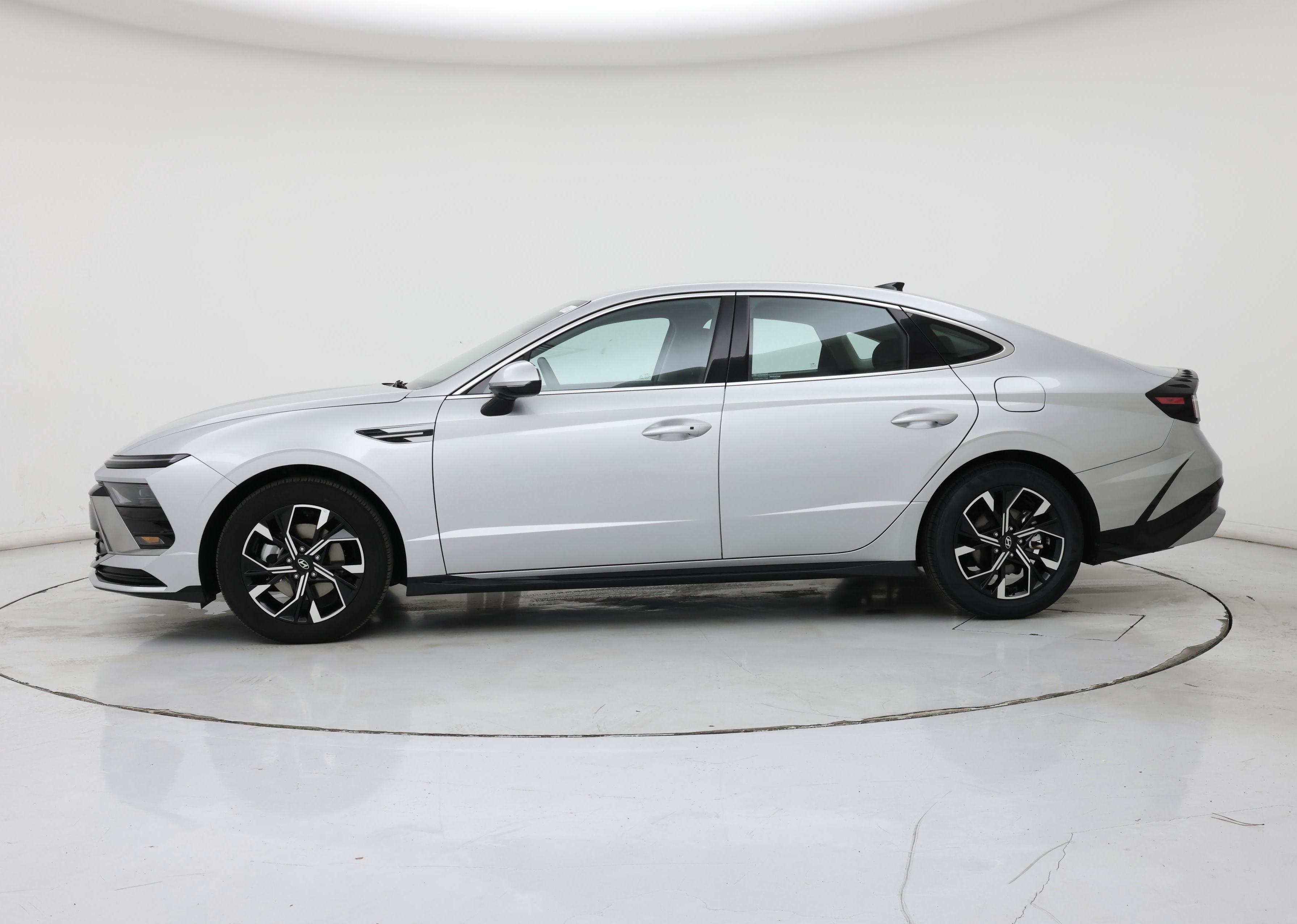 Thumbnail: 2025 Hyundai Sonata - 3