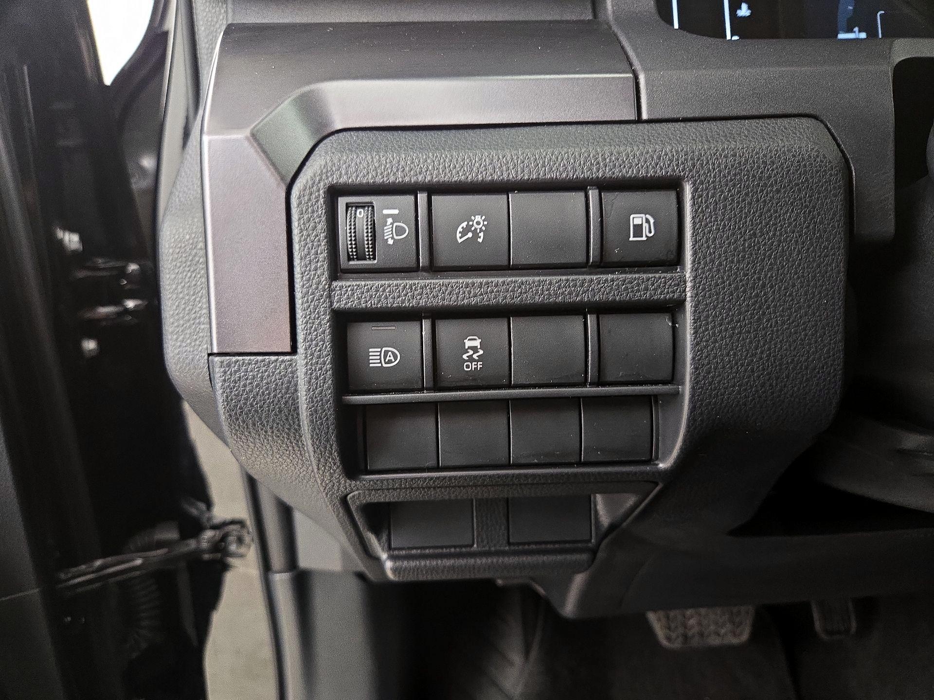 Thumbnail: 2025 Toyota 4Runner - 13