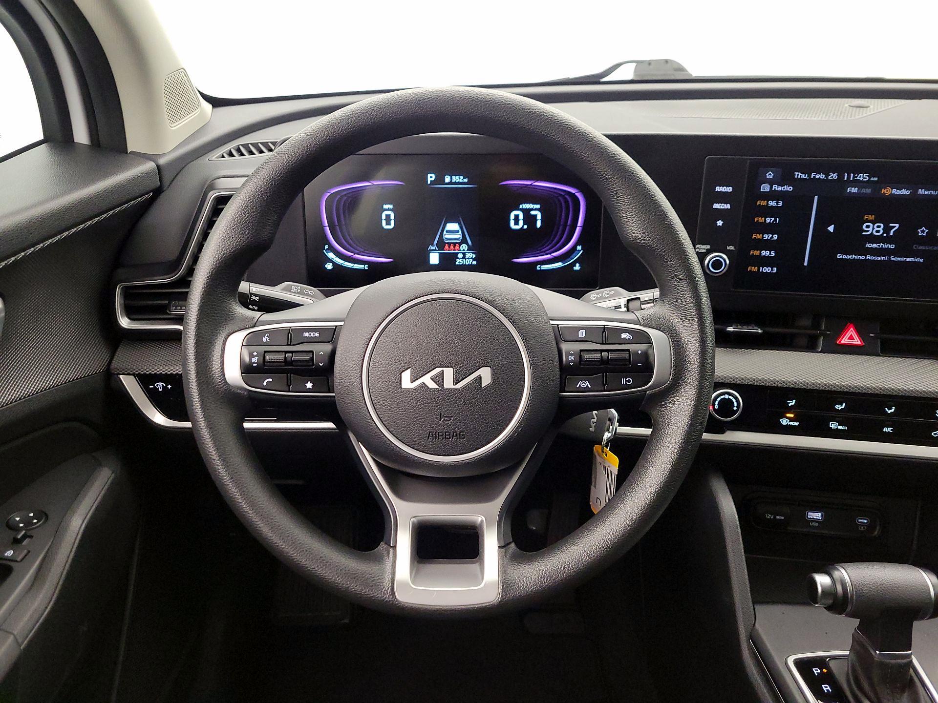 Thumbnail: 2025 Kia Sportage - 10