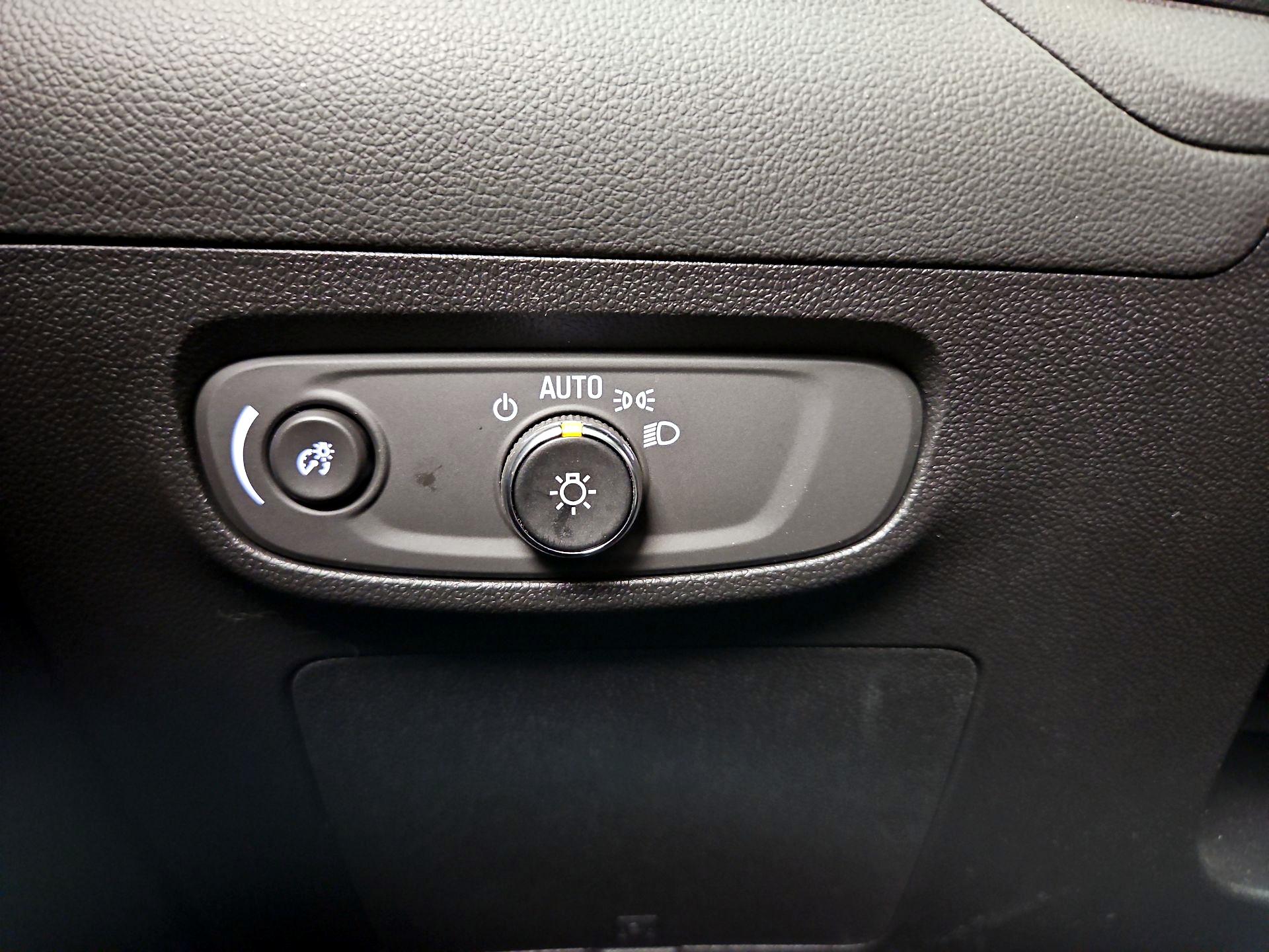 Thumbnail: 2025 Buick Encore GX - 13