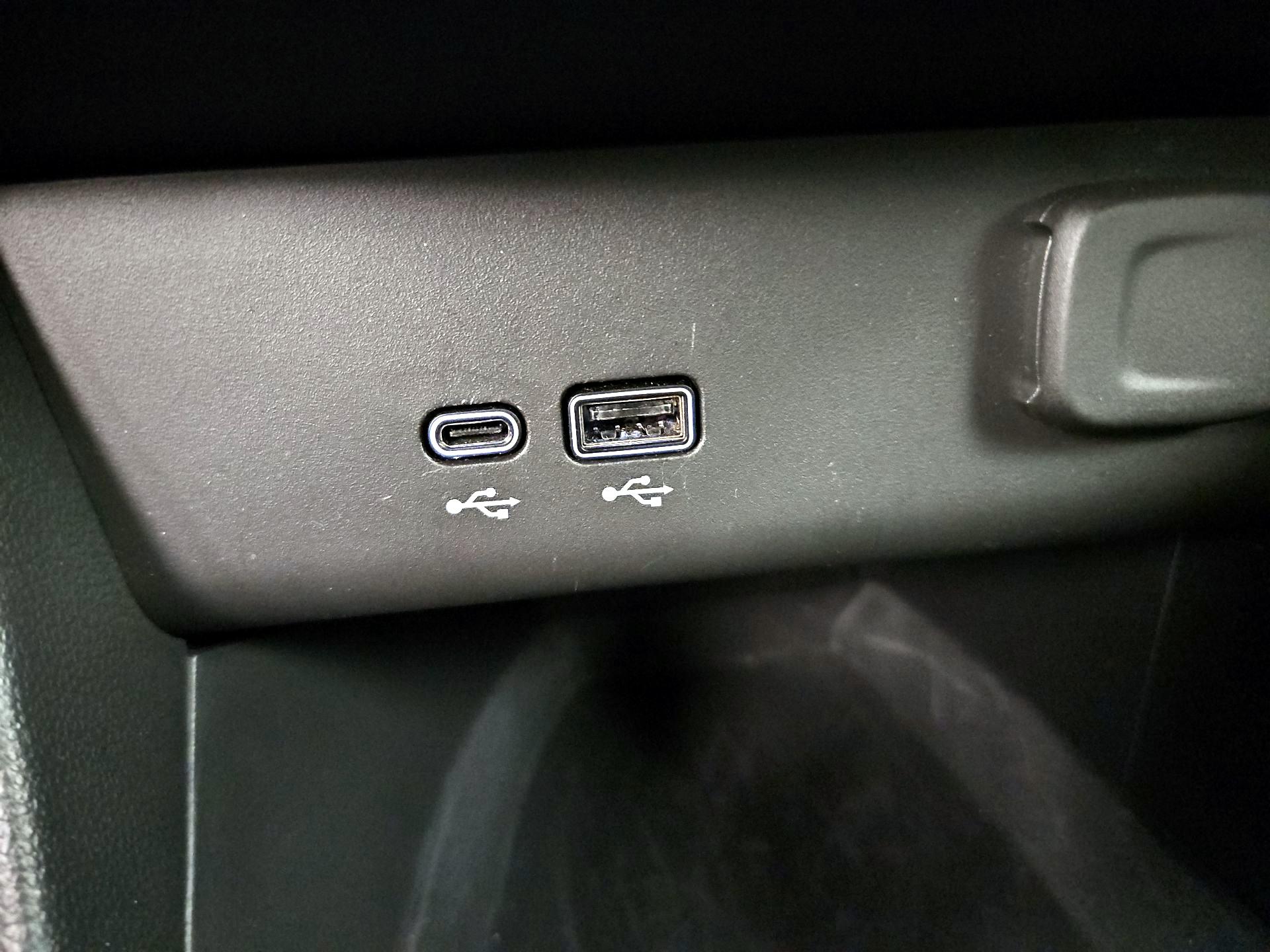 Thumbnail: 2025 Buick Encore GX - 18