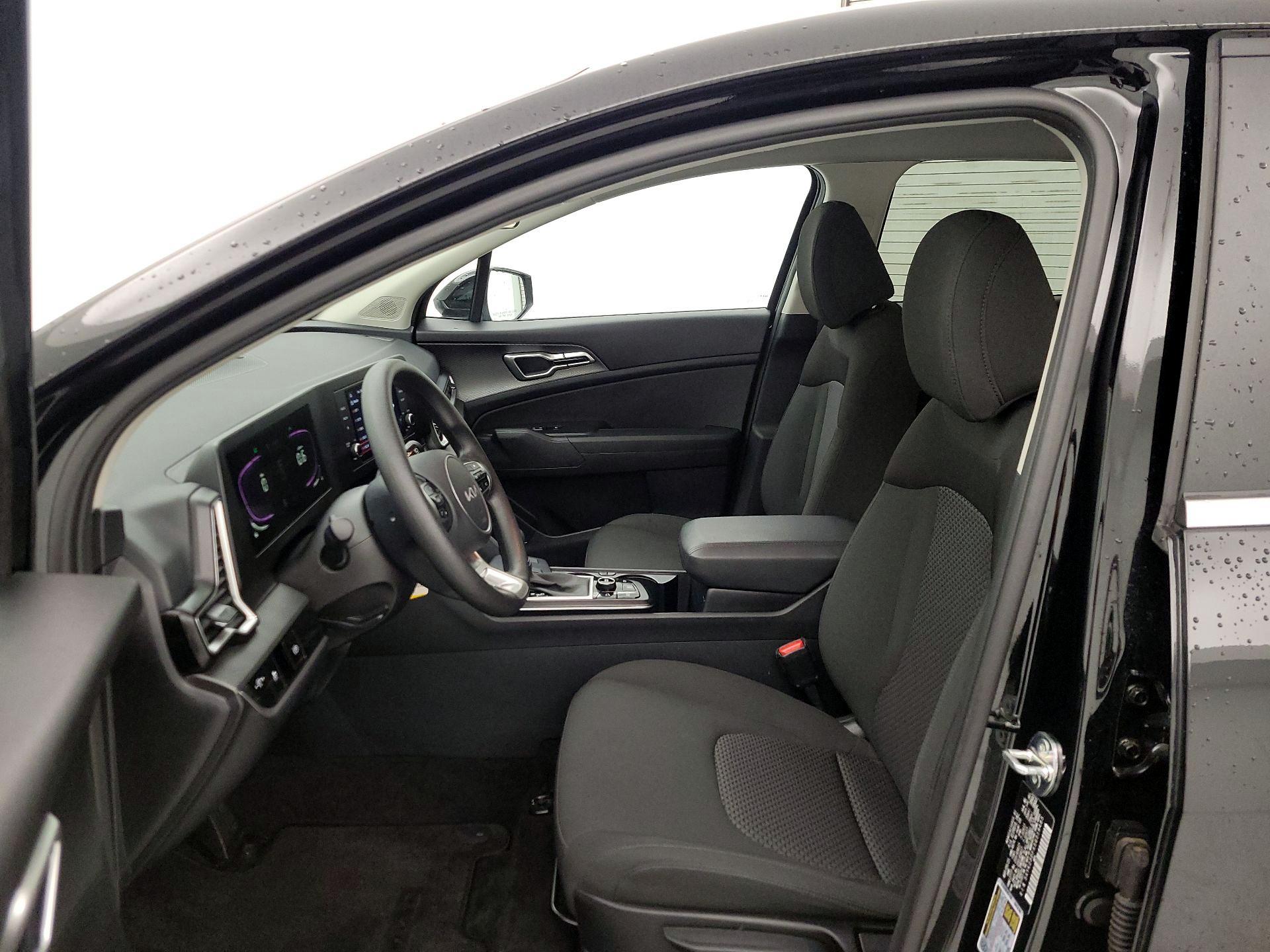 Thumbnail: 2025 Kia Sportage - 11