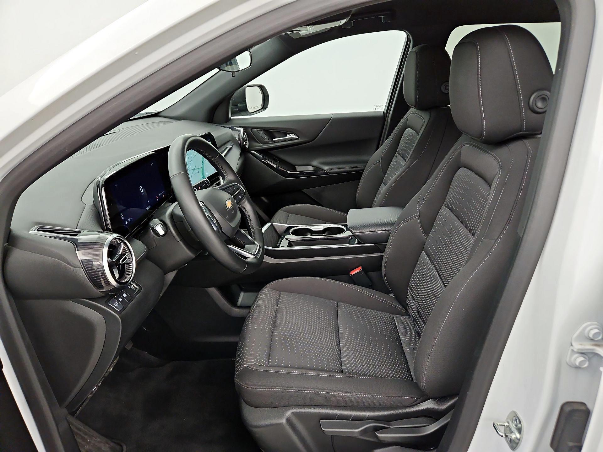 Thumbnail: 2025 Chevrolet Equinox - 11