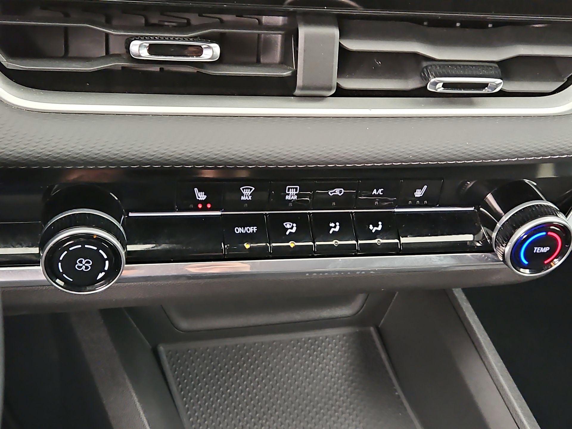 Thumbnail: 2025 Chevrolet Equinox - 17