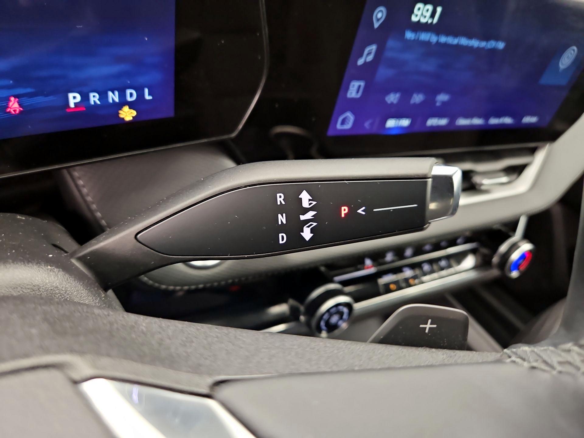 Thumbnail: 2025 Chevrolet Equinox - 18