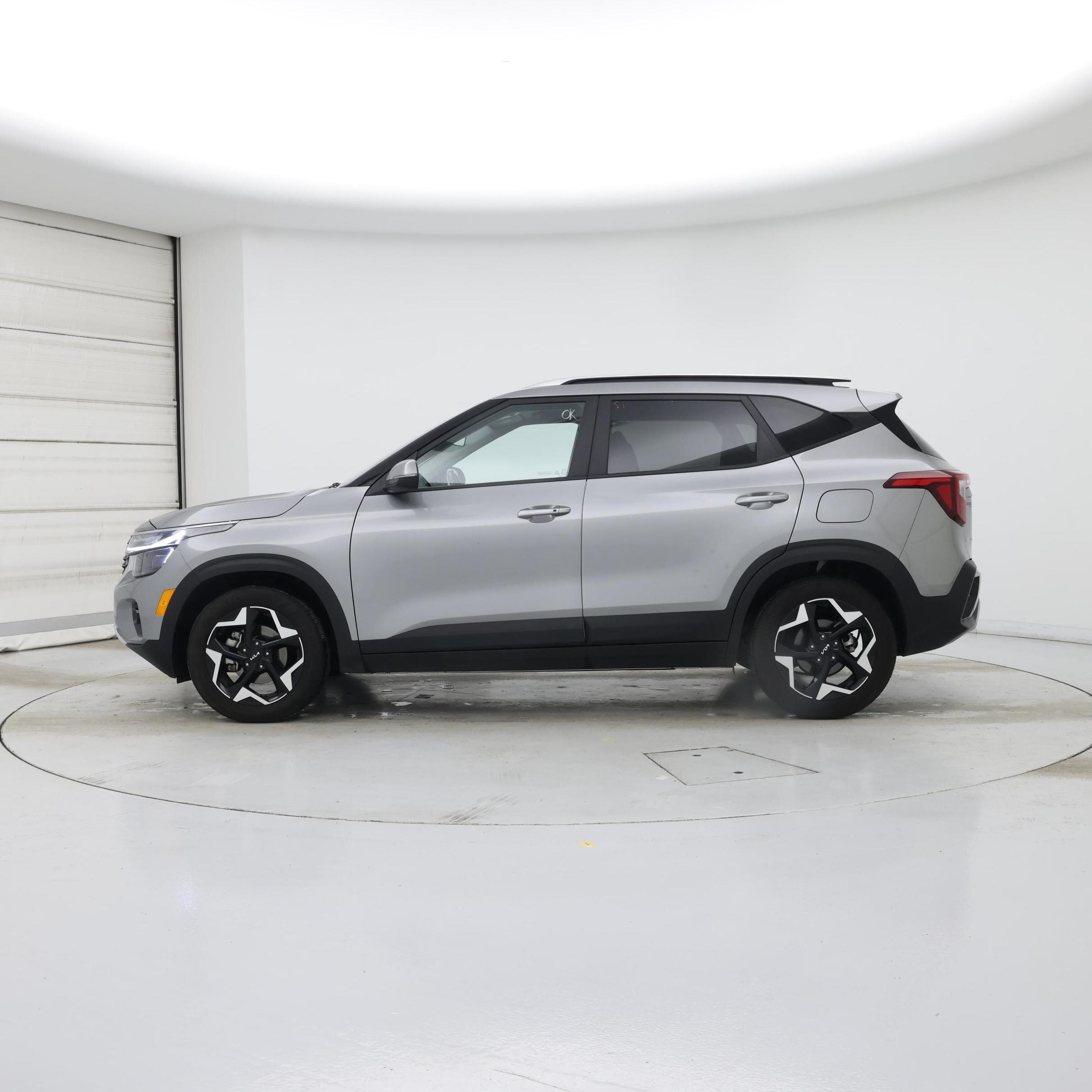 Thumbnail: 2025 Kia Seltos - 3