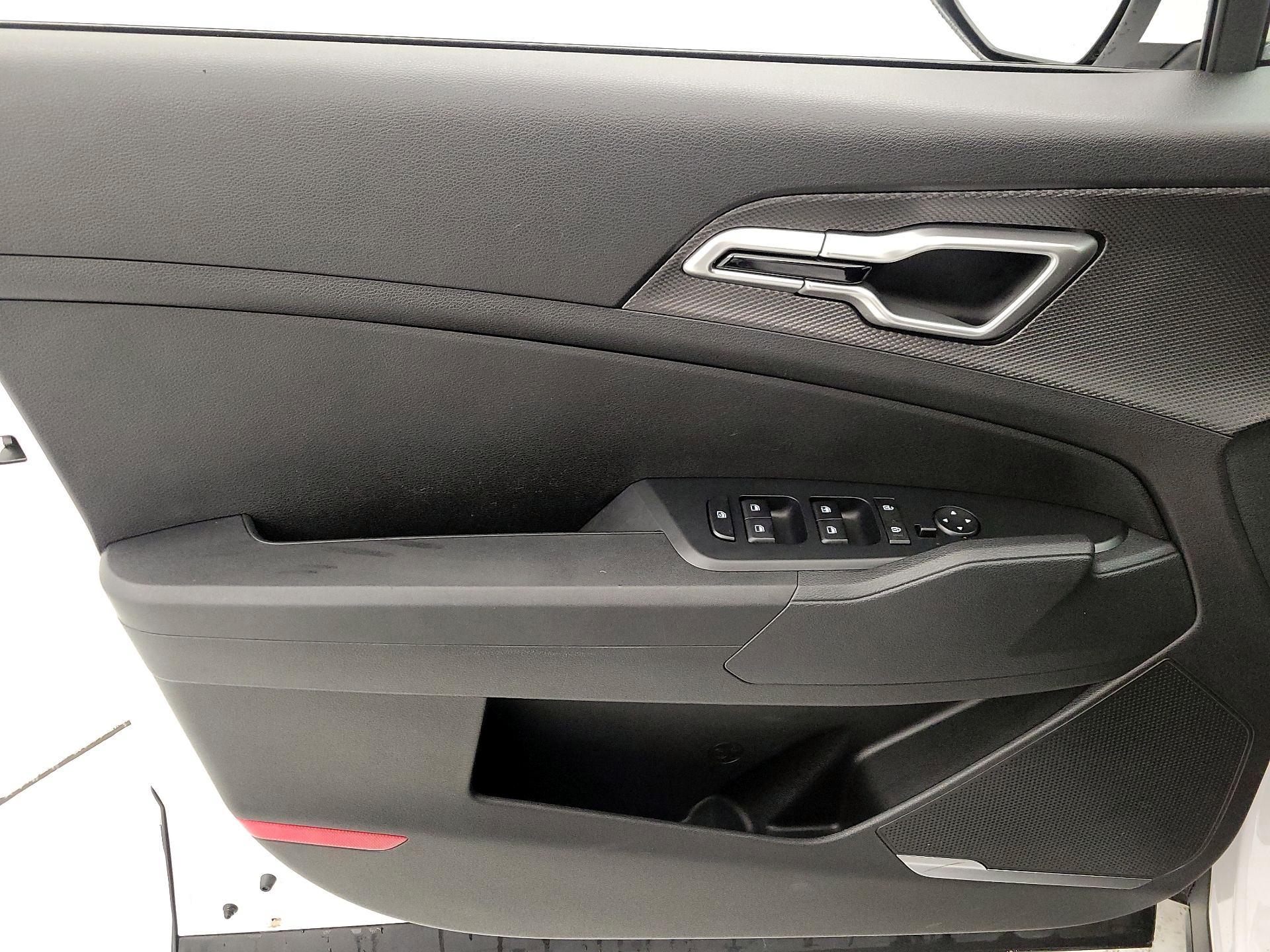 Thumbnail: 2025 Kia Sportage - 12