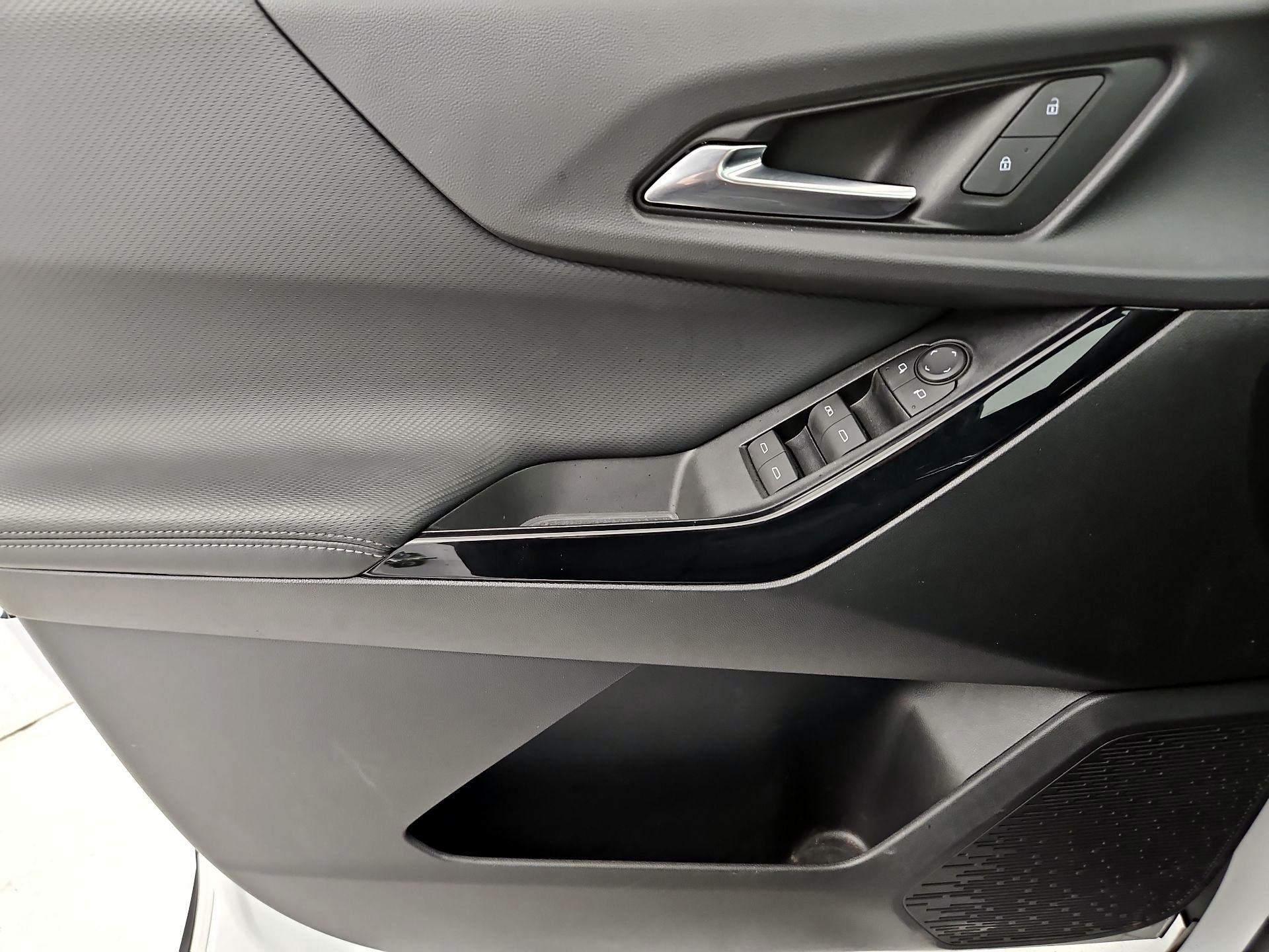 Thumbnail: 2025 Chevrolet Equinox - 12