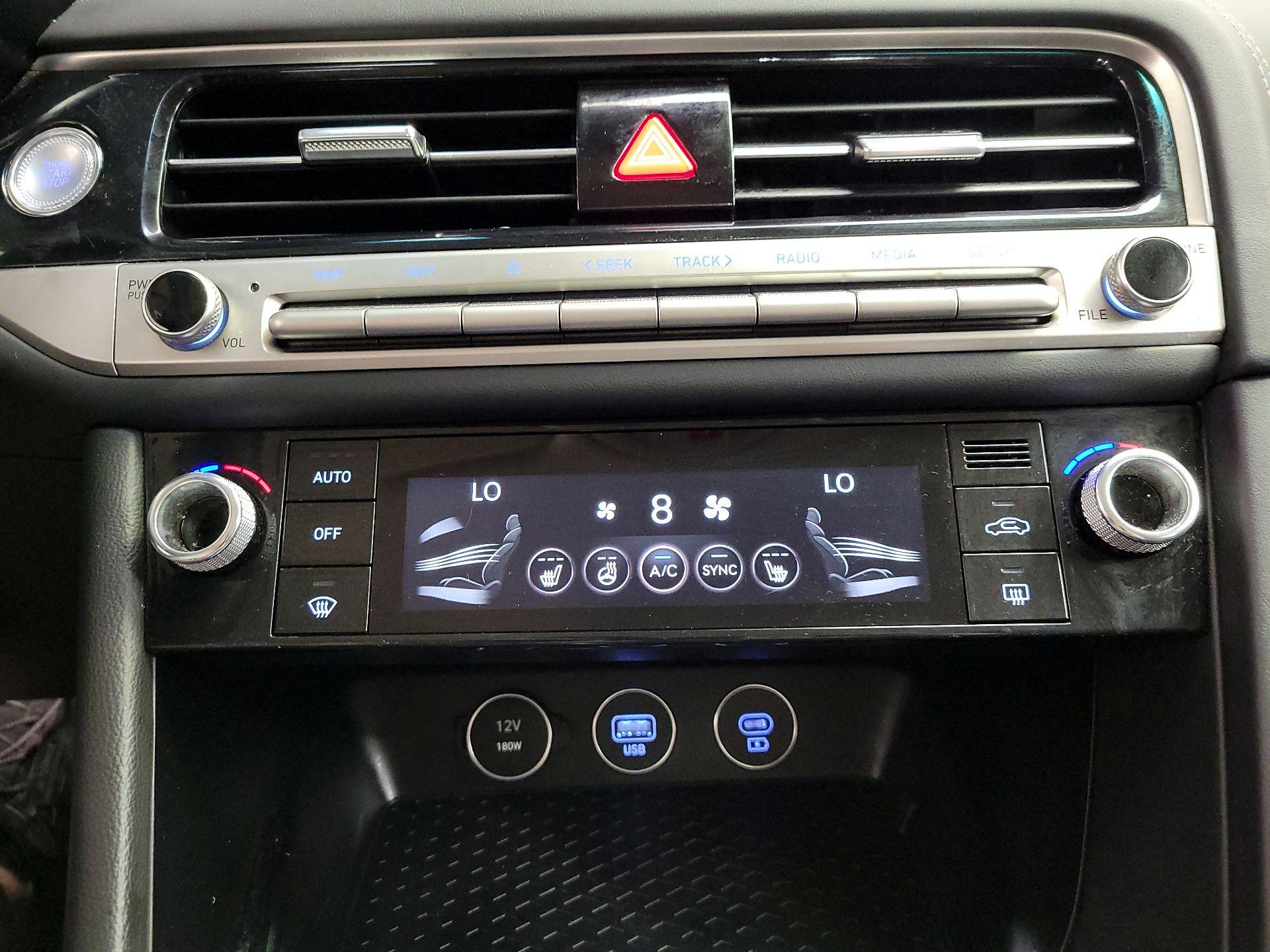 Thumbnail: 2025 Genesis G70 - 17