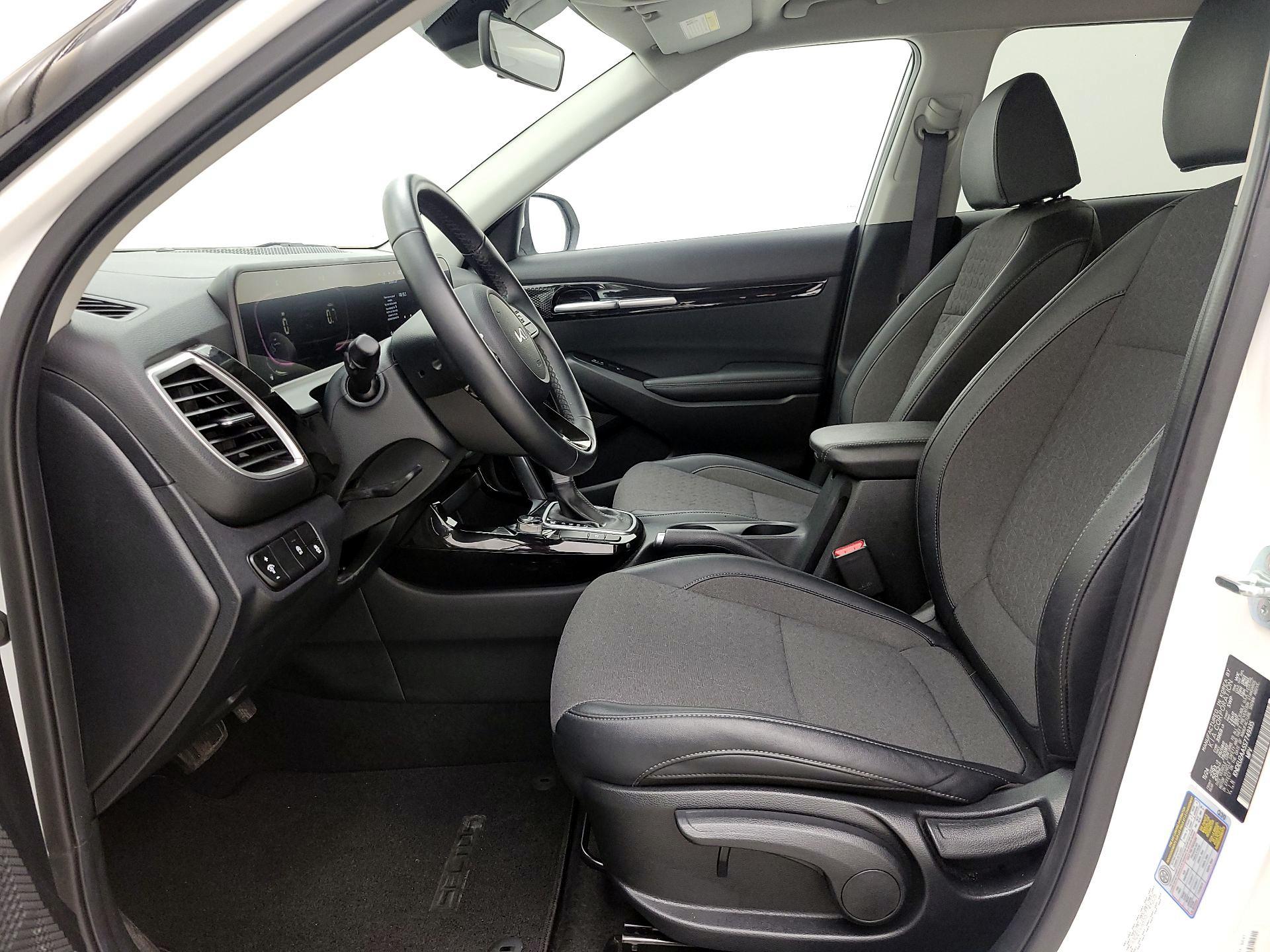 Thumbnail: 2025 Kia Seltos - 11