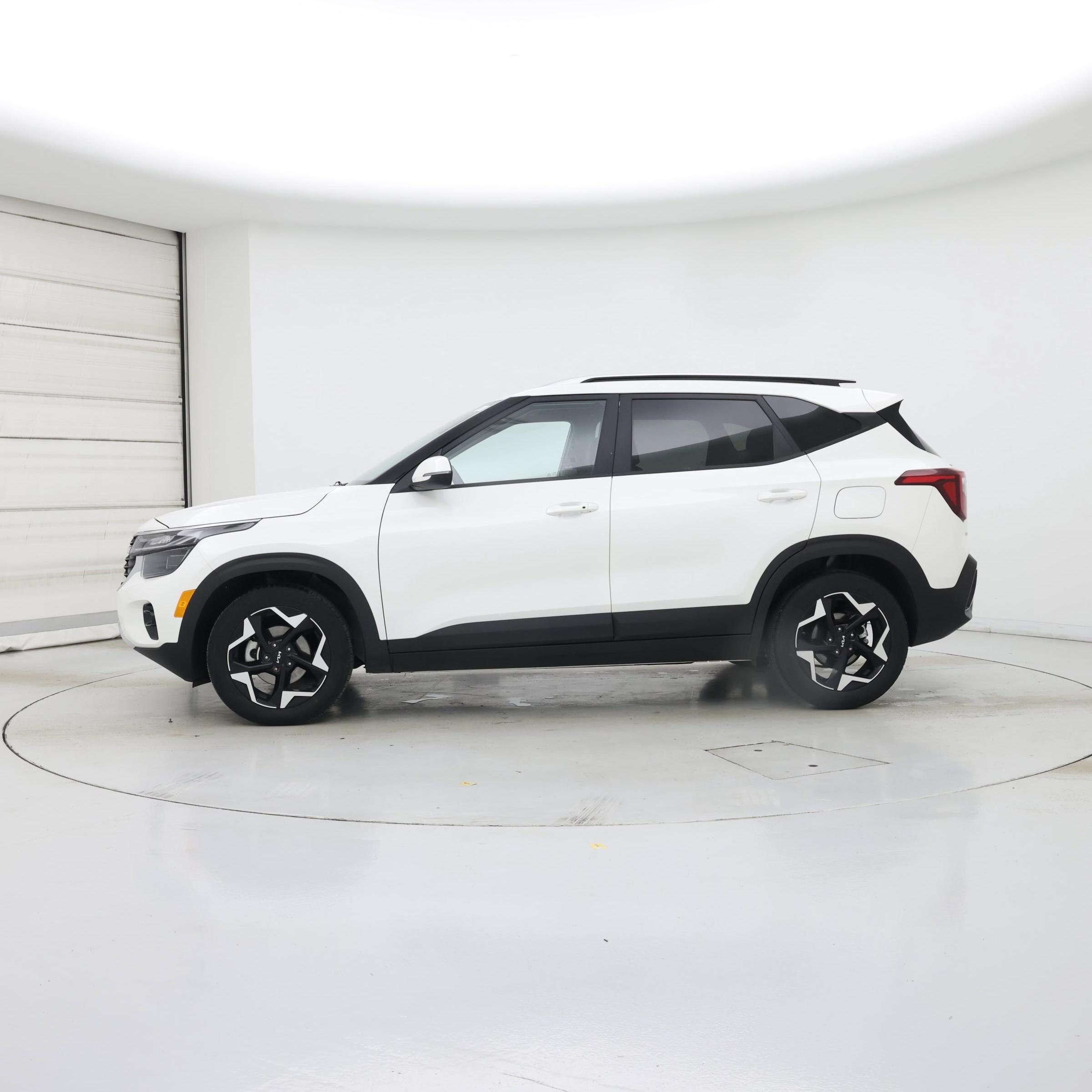 Thumbnail: 2025 Kia Seltos - 3