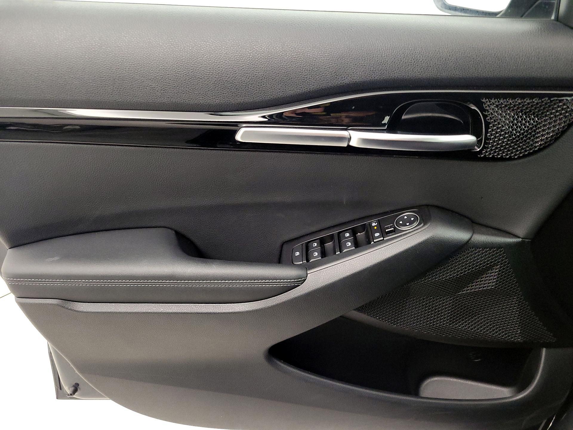 Thumbnail: 2025 Kia Seltos - 12