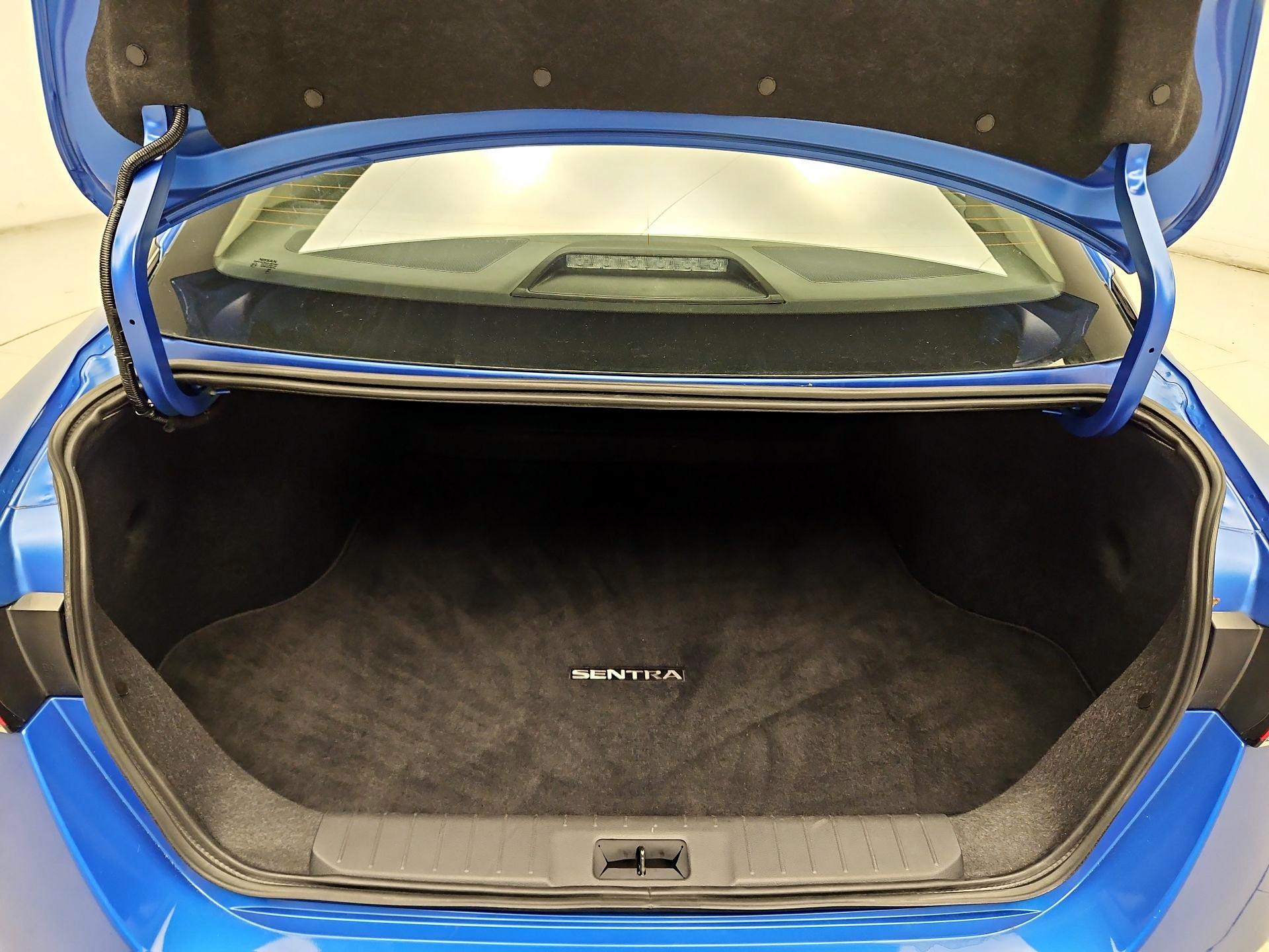 Thumbnail: 2025 Nissan Sentra - 18