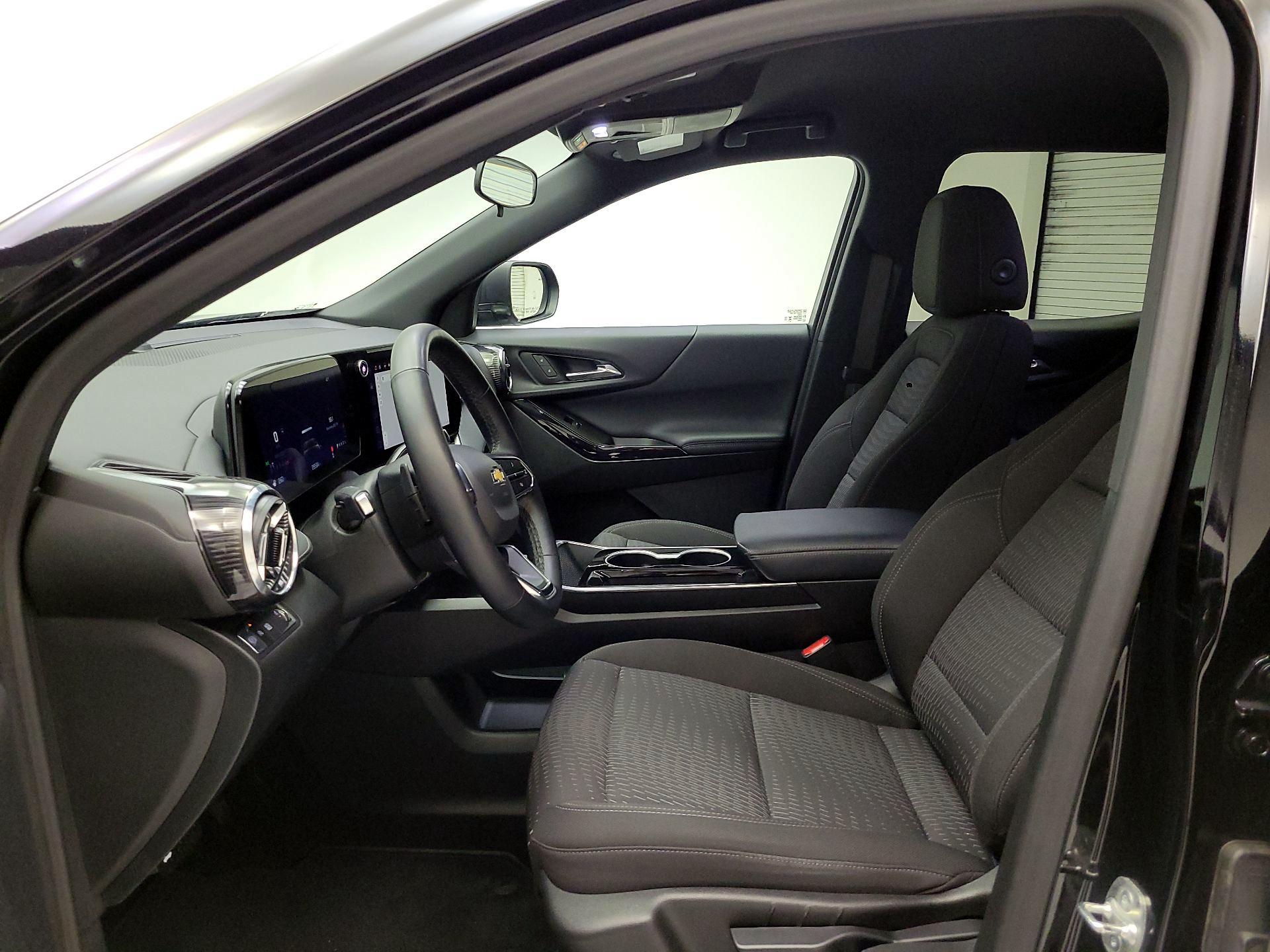 Thumbnail: 2025 Chevrolet Equinox - 9