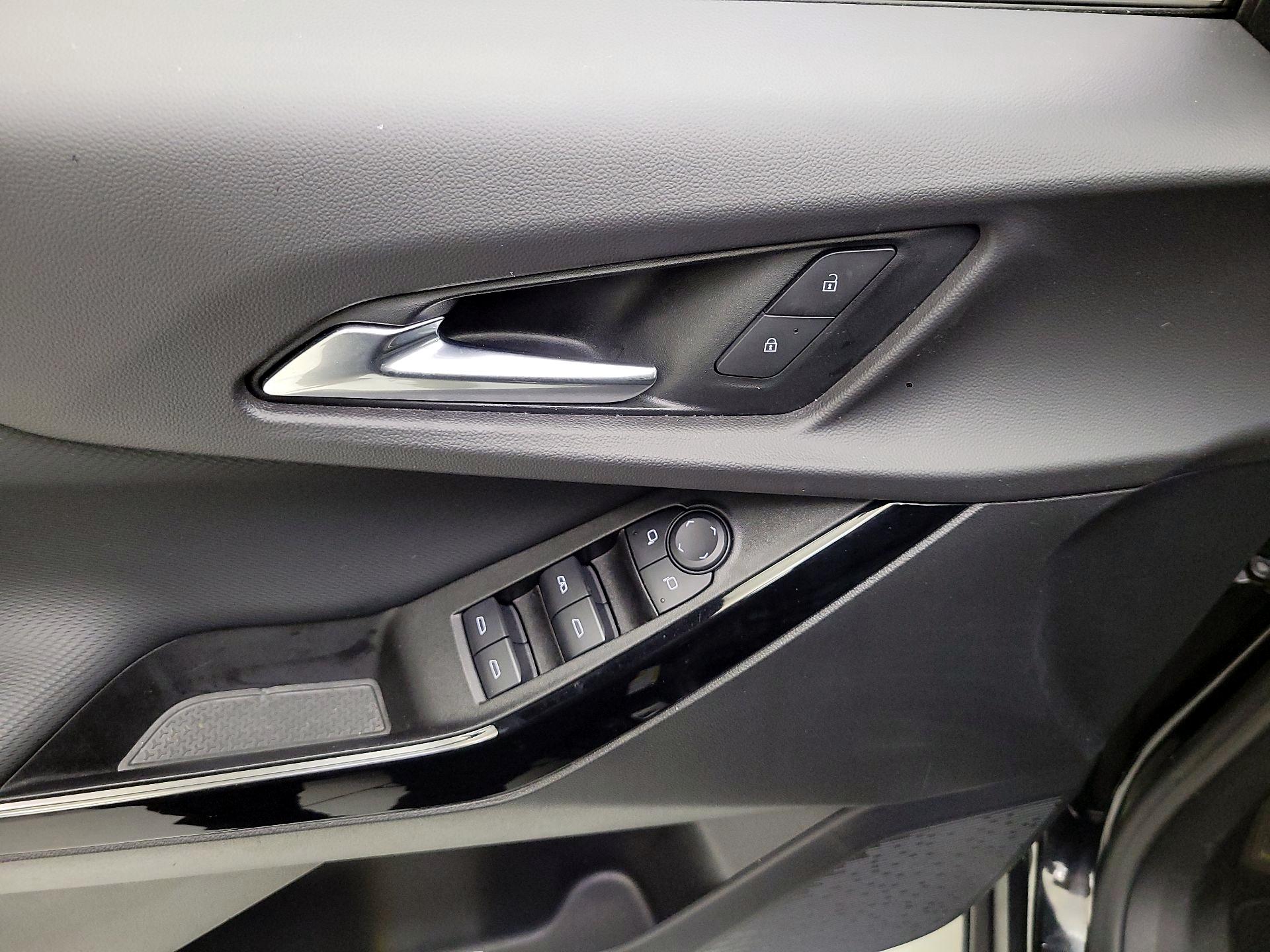 Thumbnail: 2025 Chevrolet Equinox - 10