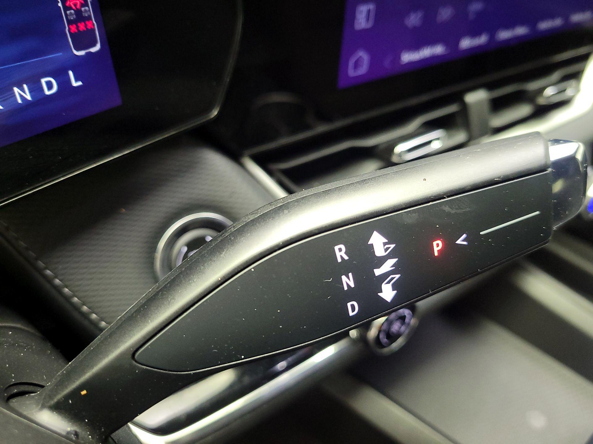 Thumbnail: 2025 Chevrolet Equinox - 16