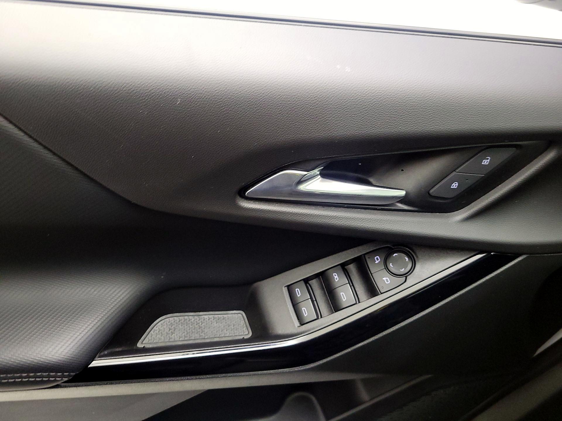 Thumbnail: 2025 Chevrolet Equinox - 10