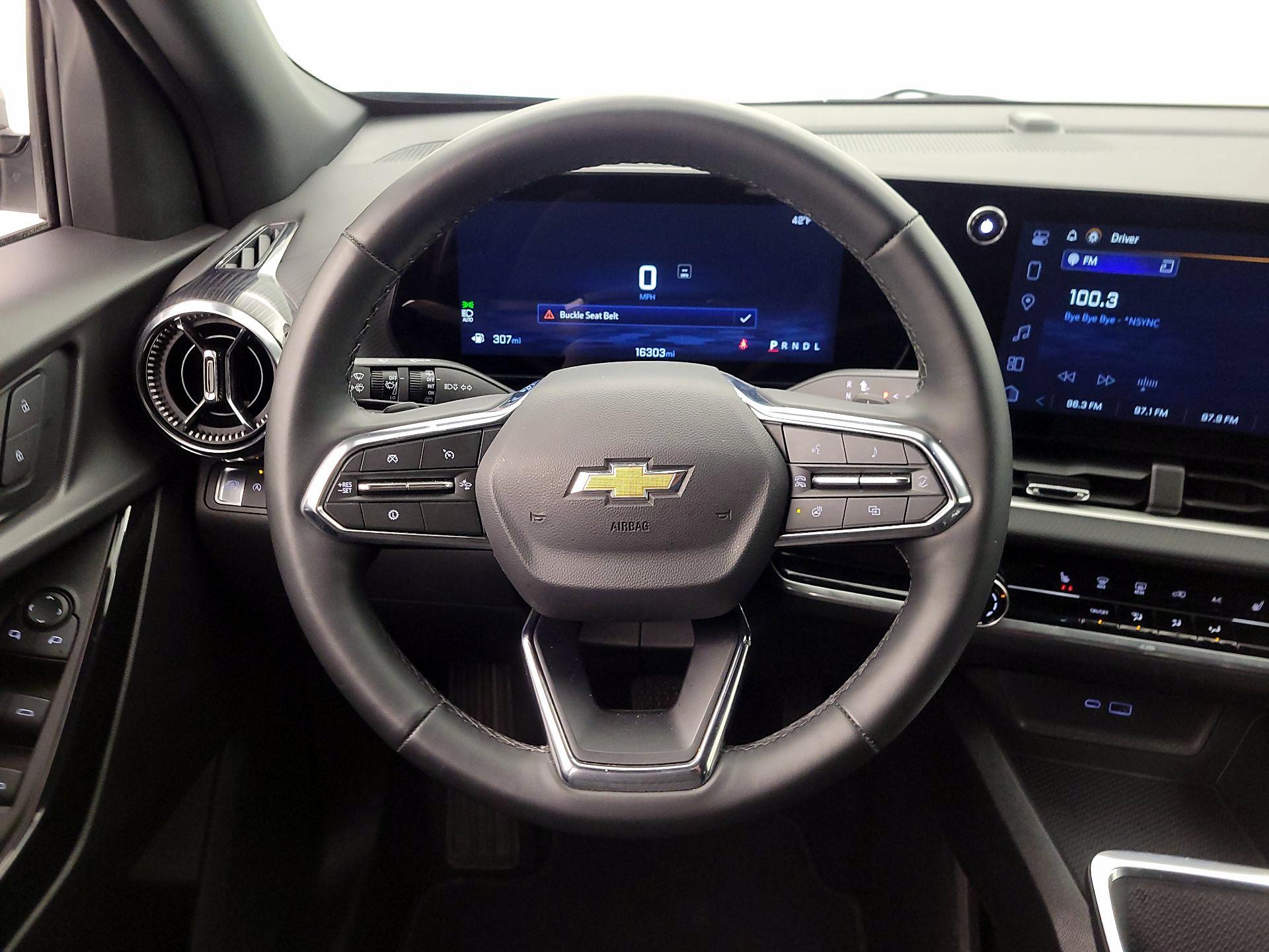 Thumbnail: 2025 Chevrolet Equinox - 10