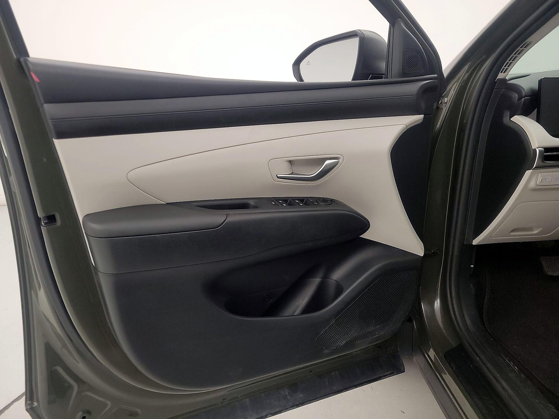 Thumbnail: 2025 Hyundai Tucson - 12