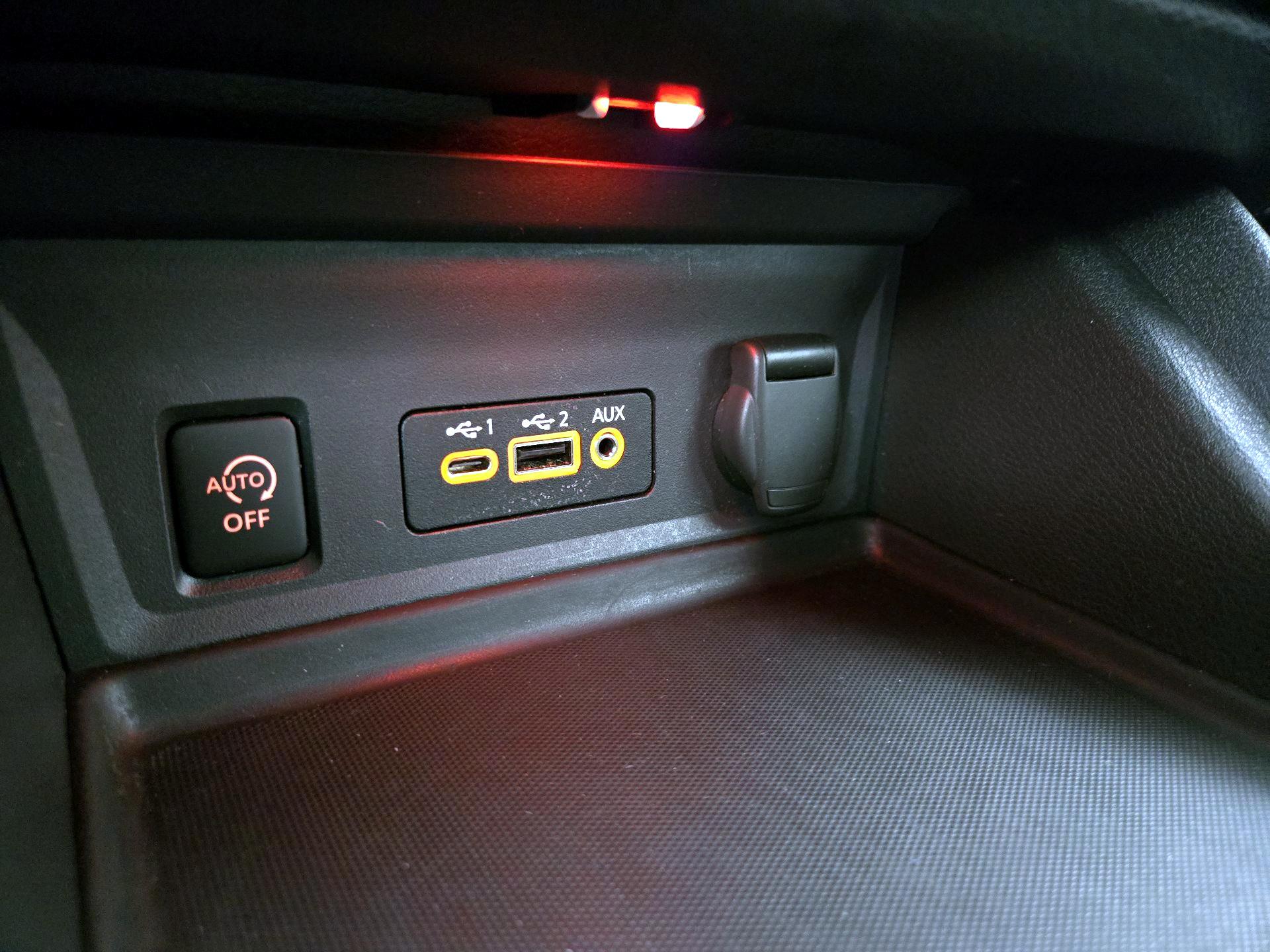 Thumbnail: 2024 Nissan Sentra - 17