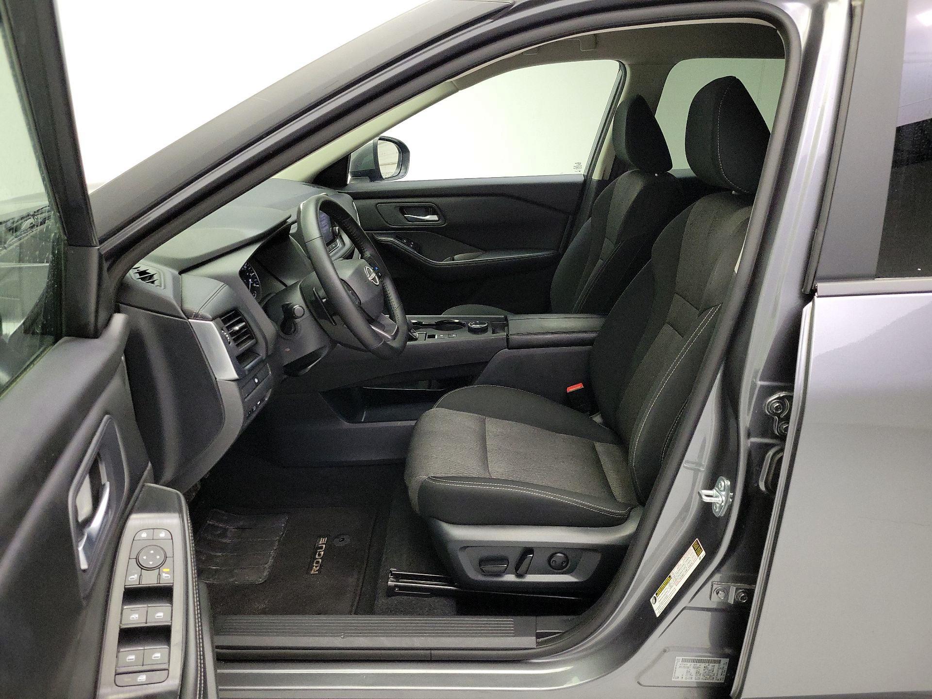 Thumbnail: 2025 Nissan Rogue - 11