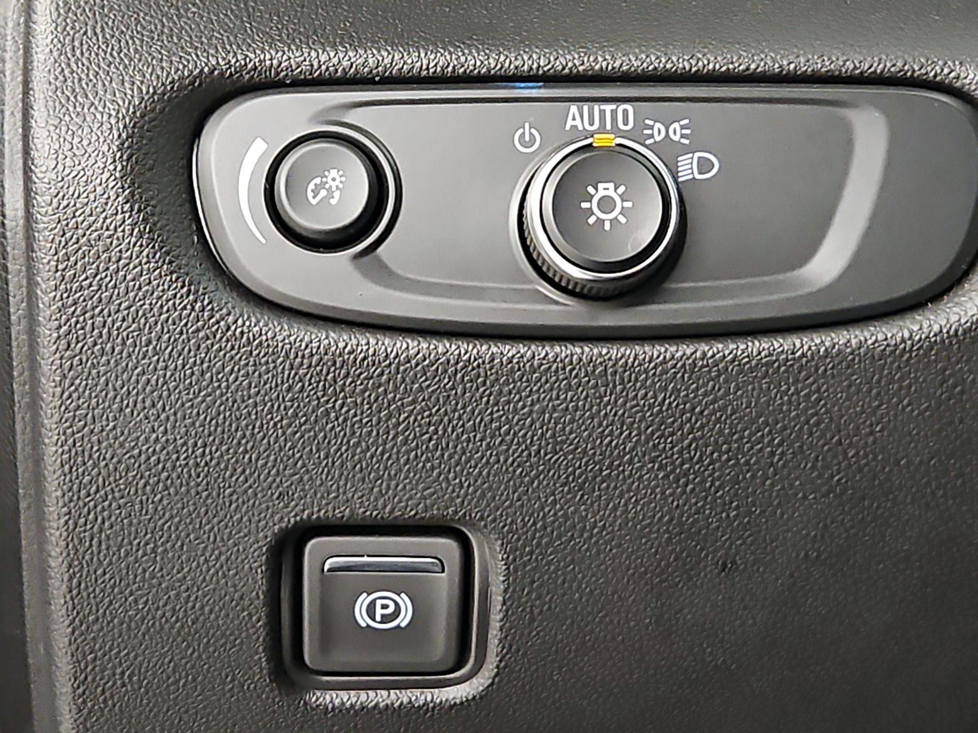 Thumbnail: 2025 Chevrolet Blazer - 13