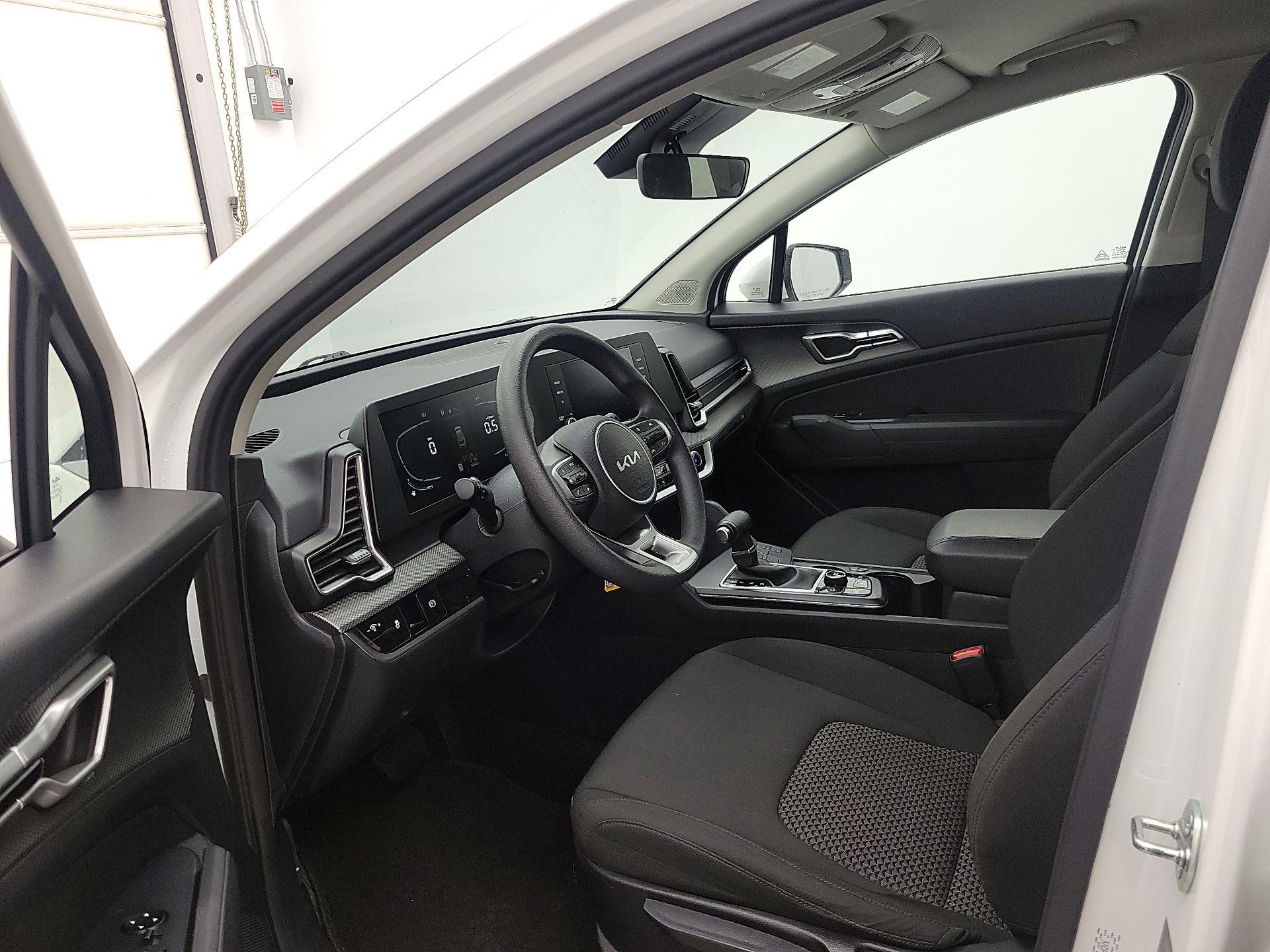 Thumbnail: 2025 Kia Sportage - 11