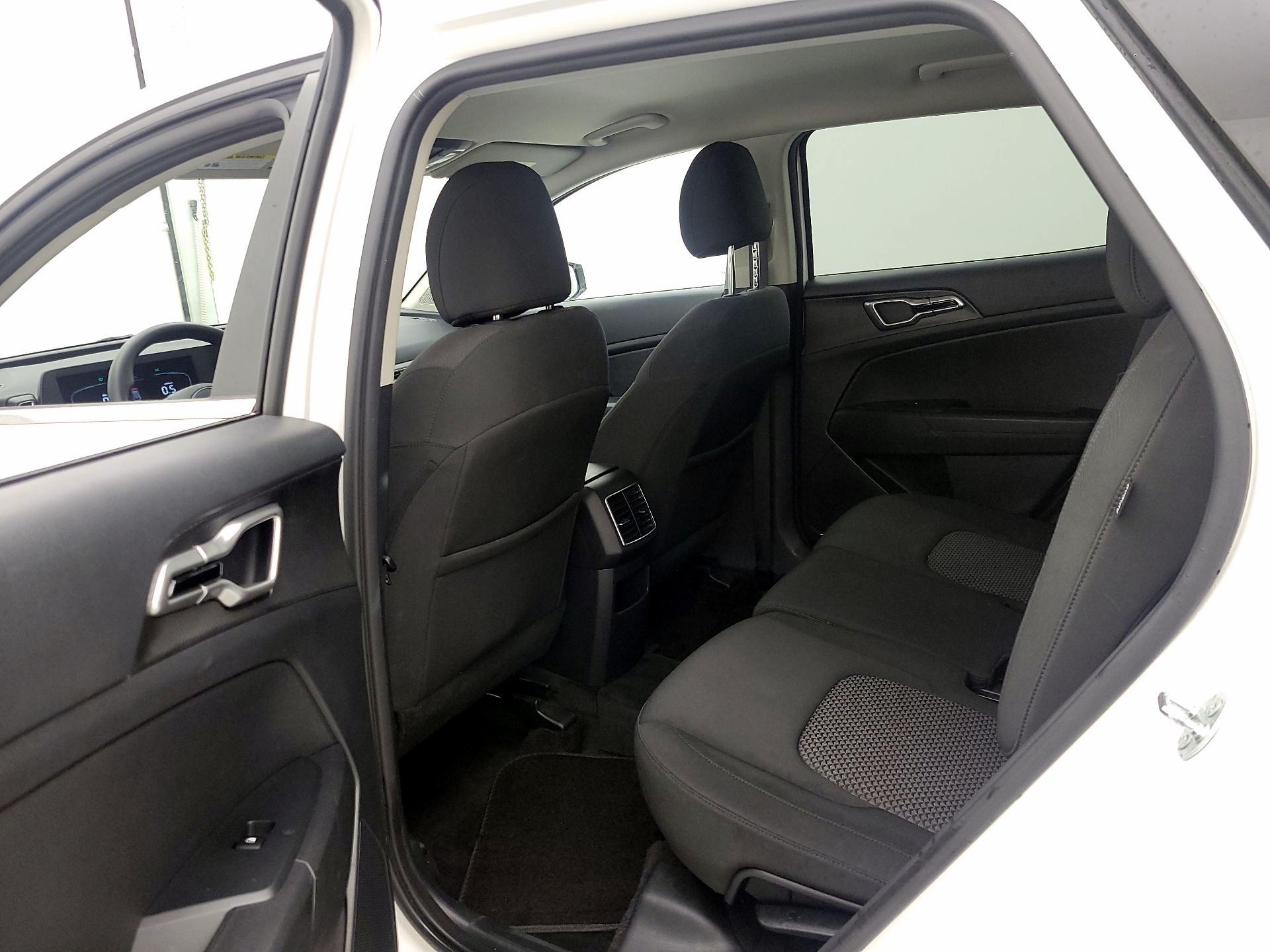 Thumbnail: 2025 Kia Sportage - 19