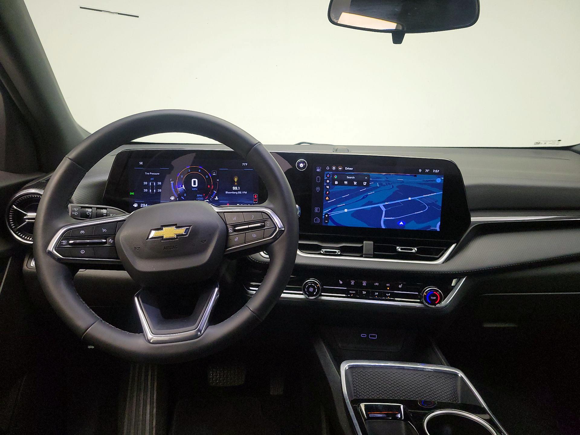Thumbnail: 2025 Chevrolet Equinox - 9