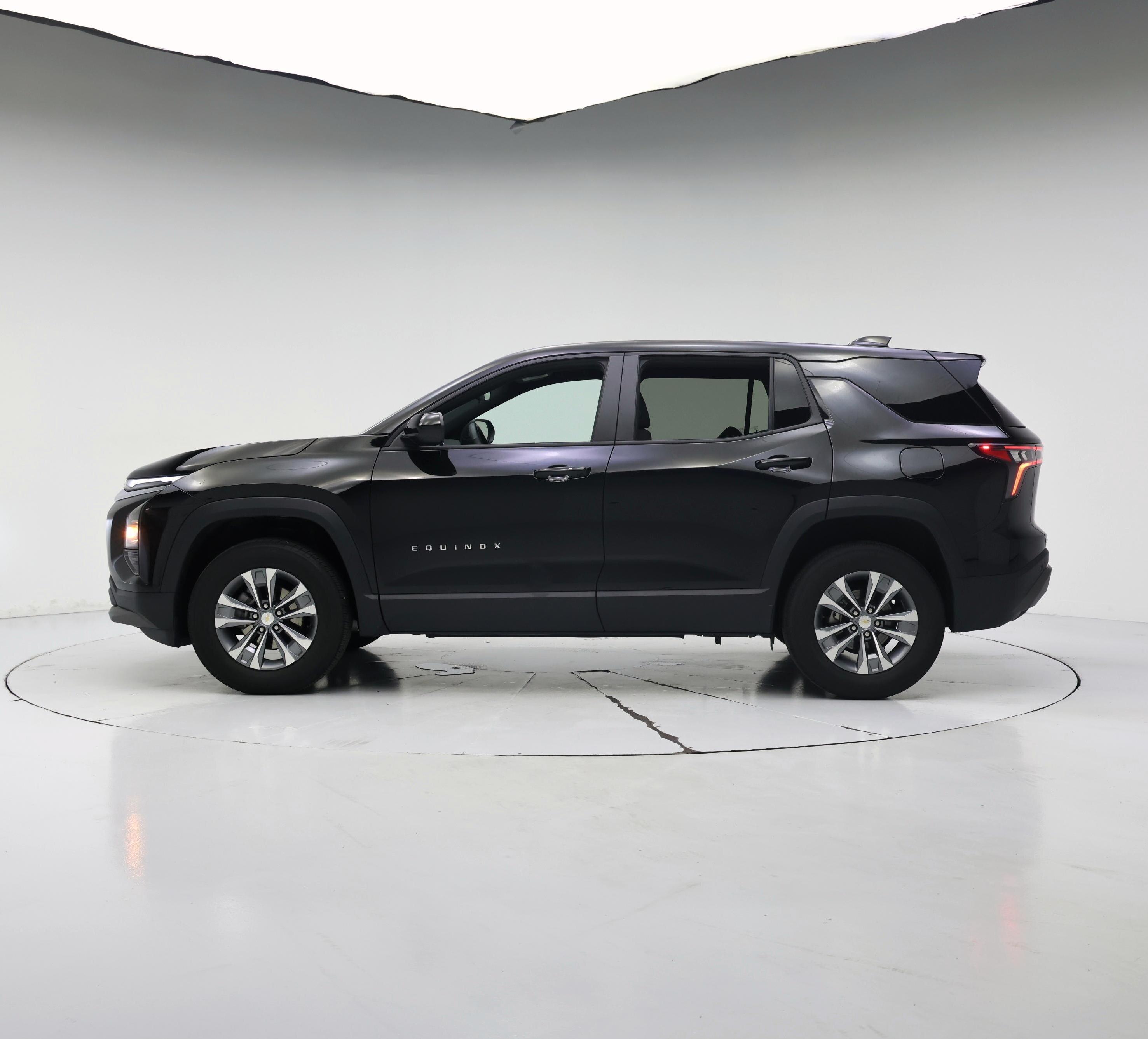 Thumbnail: 2025 Chevrolet Equinox - 3