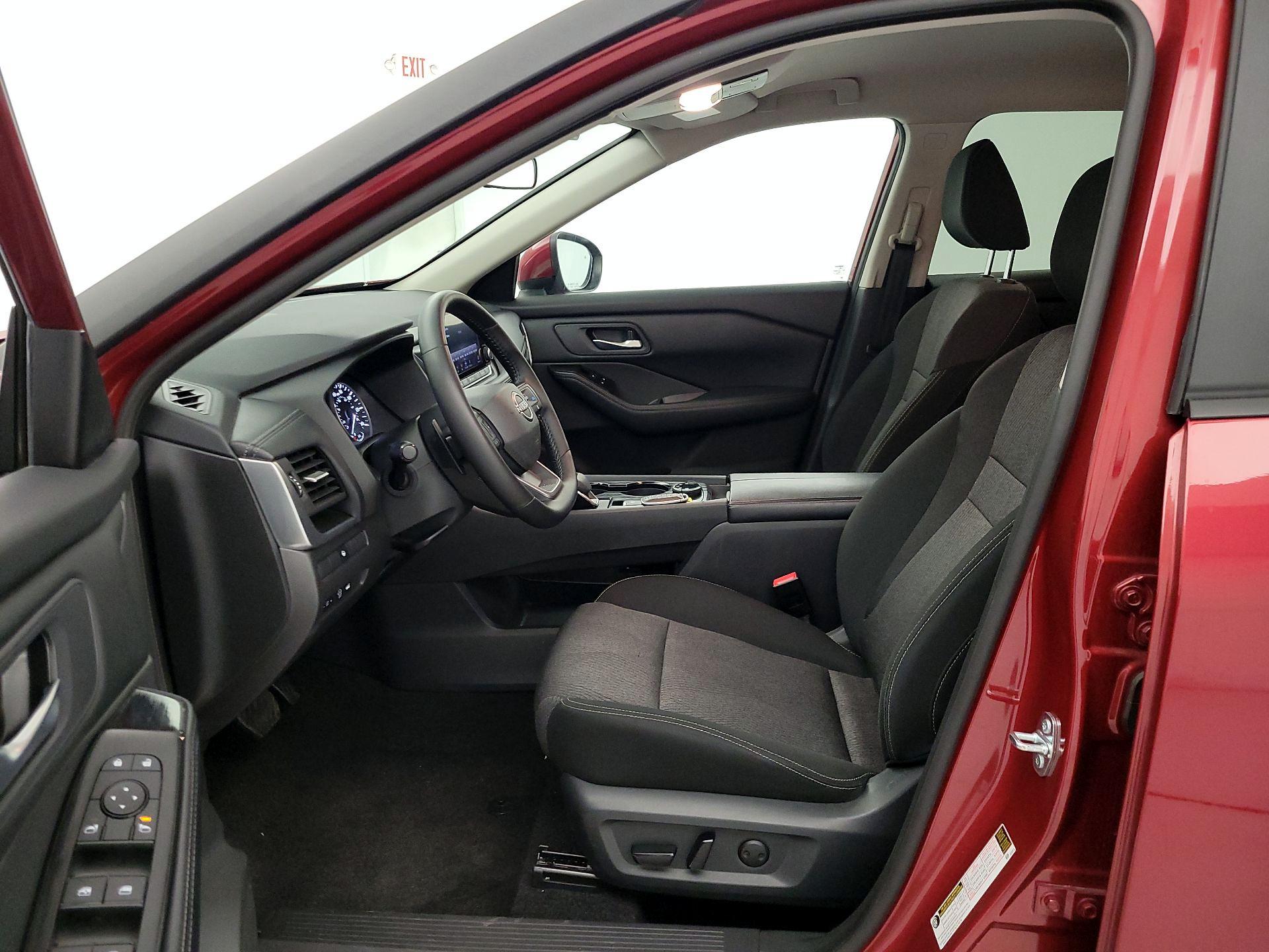 Thumbnail: 2025 Nissan Rogue - 11