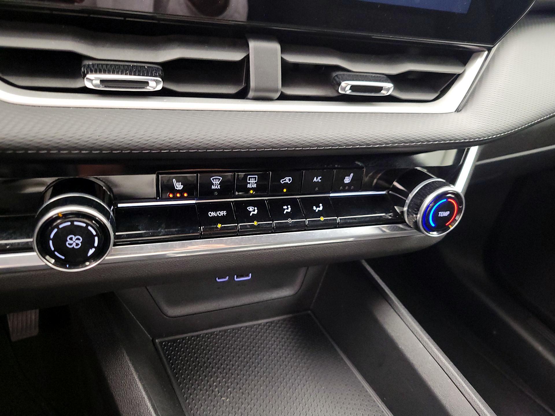 Thumbnail: 2025 Chevrolet Equinox - 17