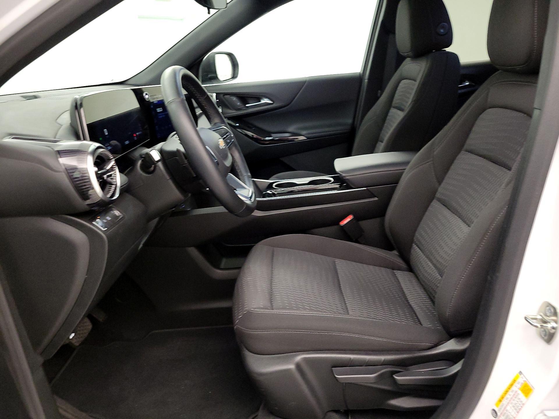 Thumbnail: 2025 Chevrolet Equinox - 11