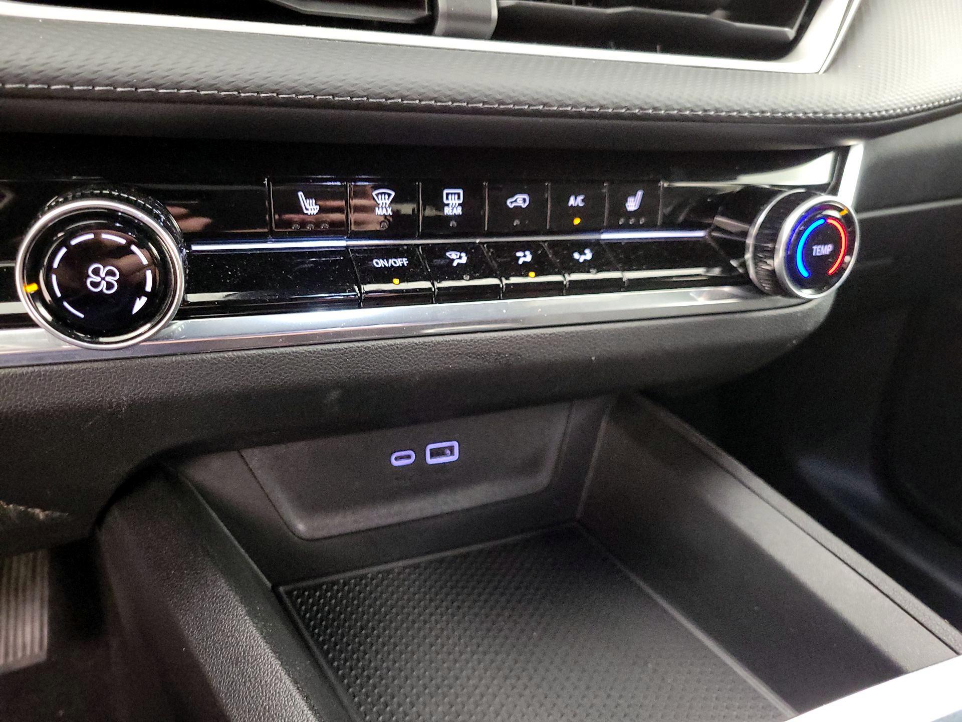 Thumbnail: 2025 Chevrolet Equinox - 16