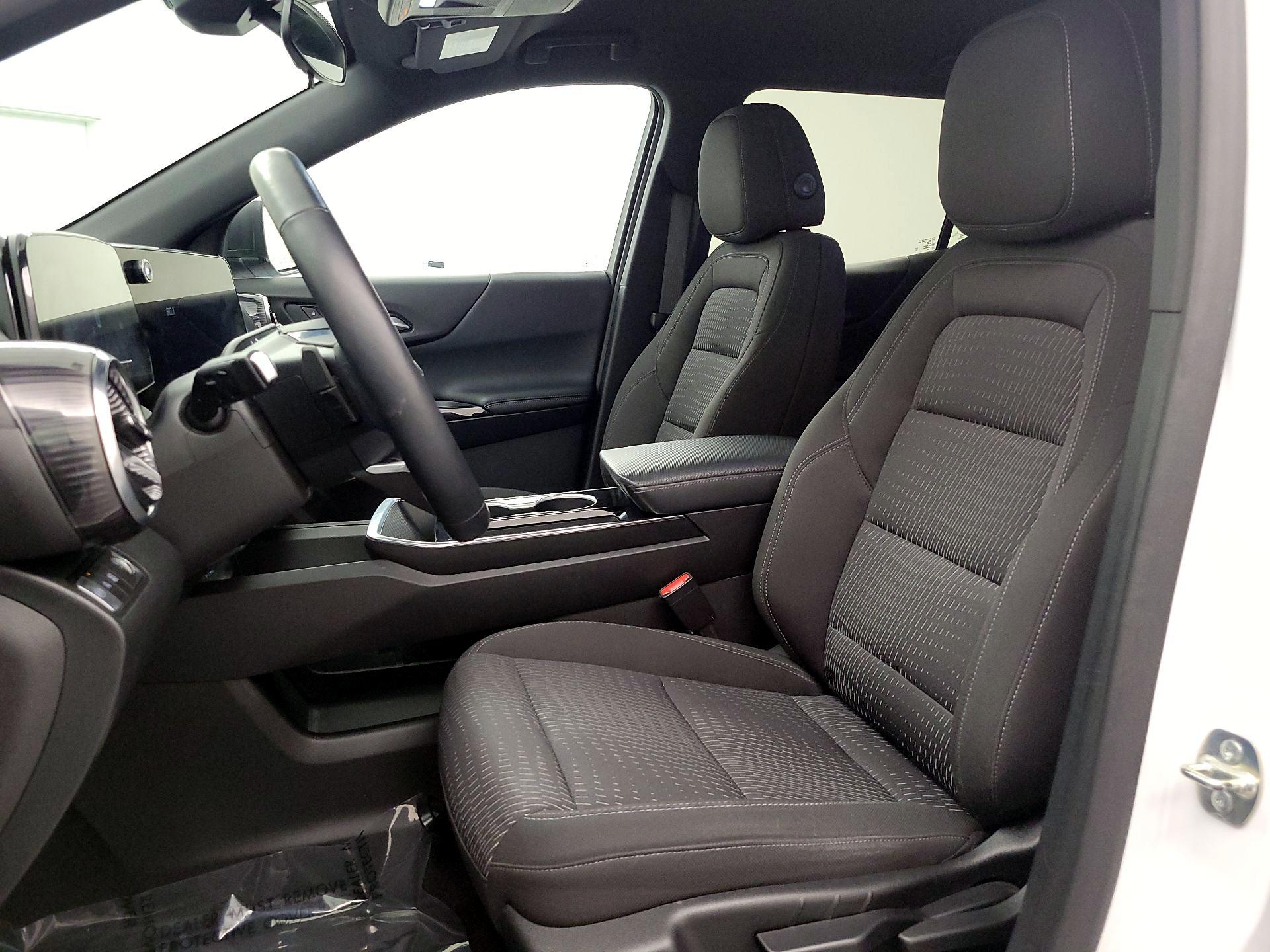 Thumbnail: 2025 Chevrolet Equinox - 11