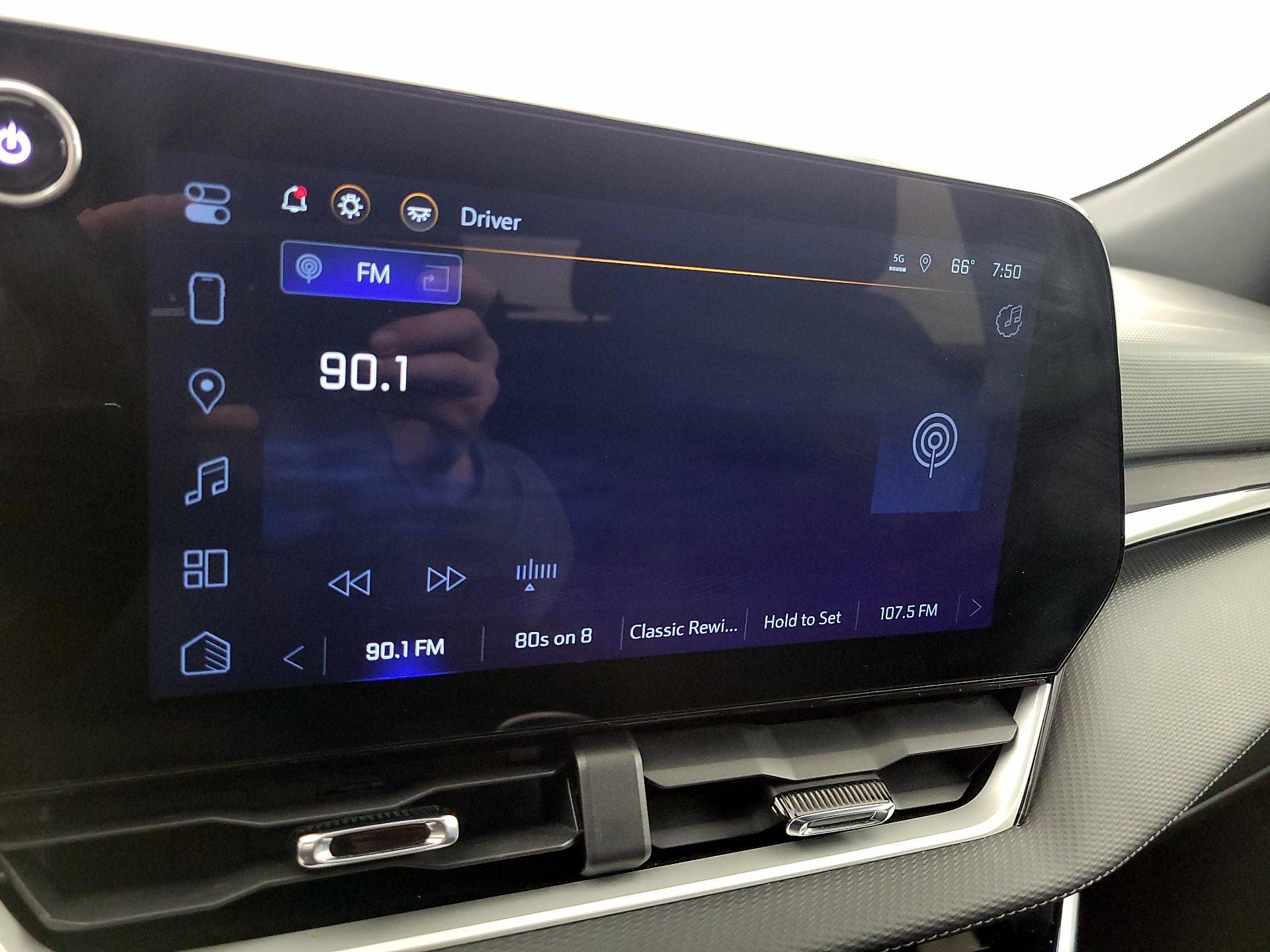 Thumbnail: 2025 Chevrolet Equinox - 15