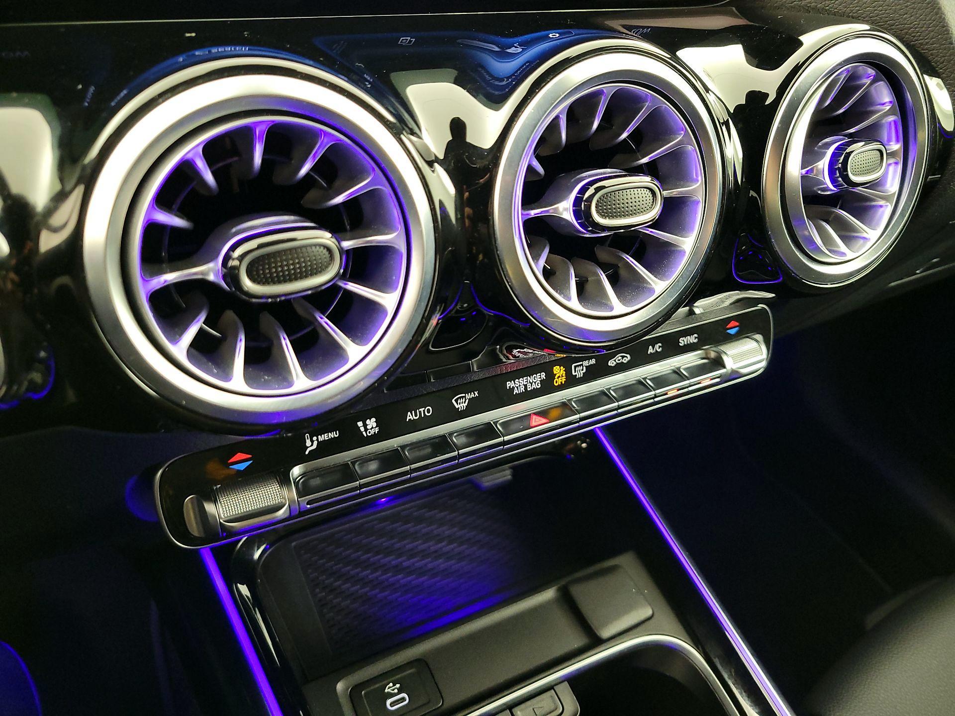 Thumbnail: 2025 Mercedes-Benz GLA - 16