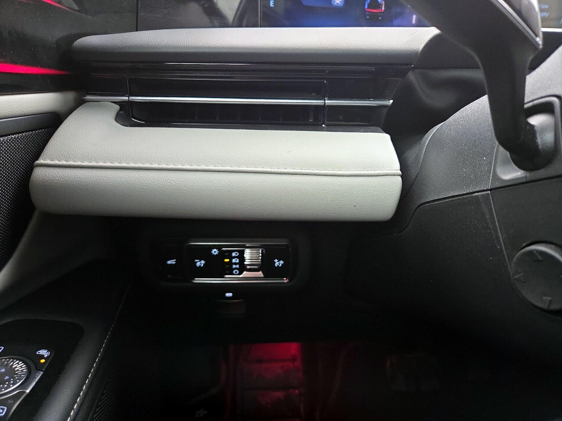 Thumbnail: 2024 Lincoln Nautilus - 13