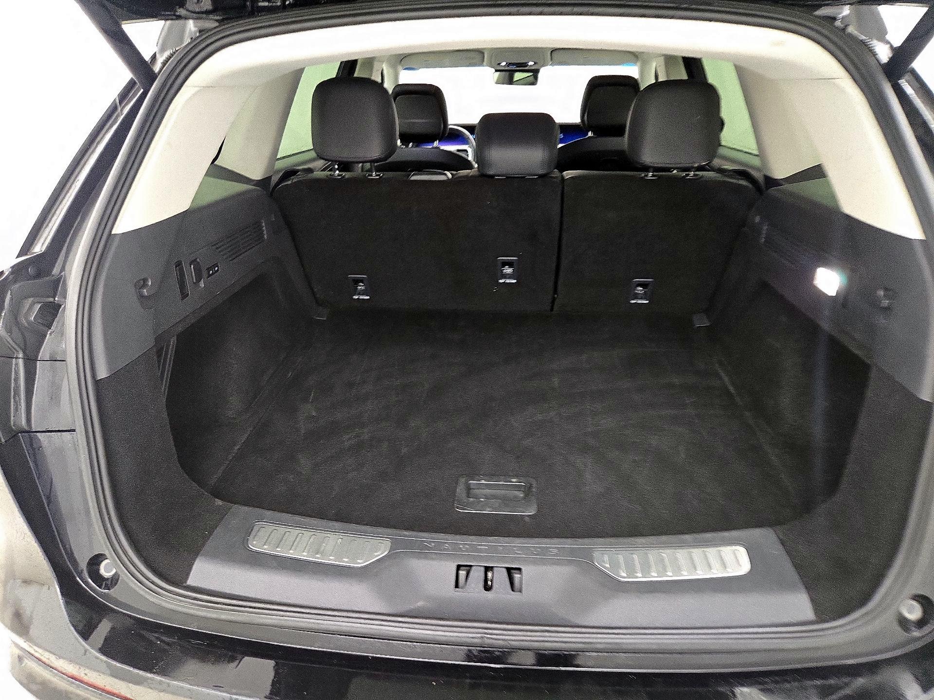 Thumbnail: 2024 Lincoln Nautilus - 20