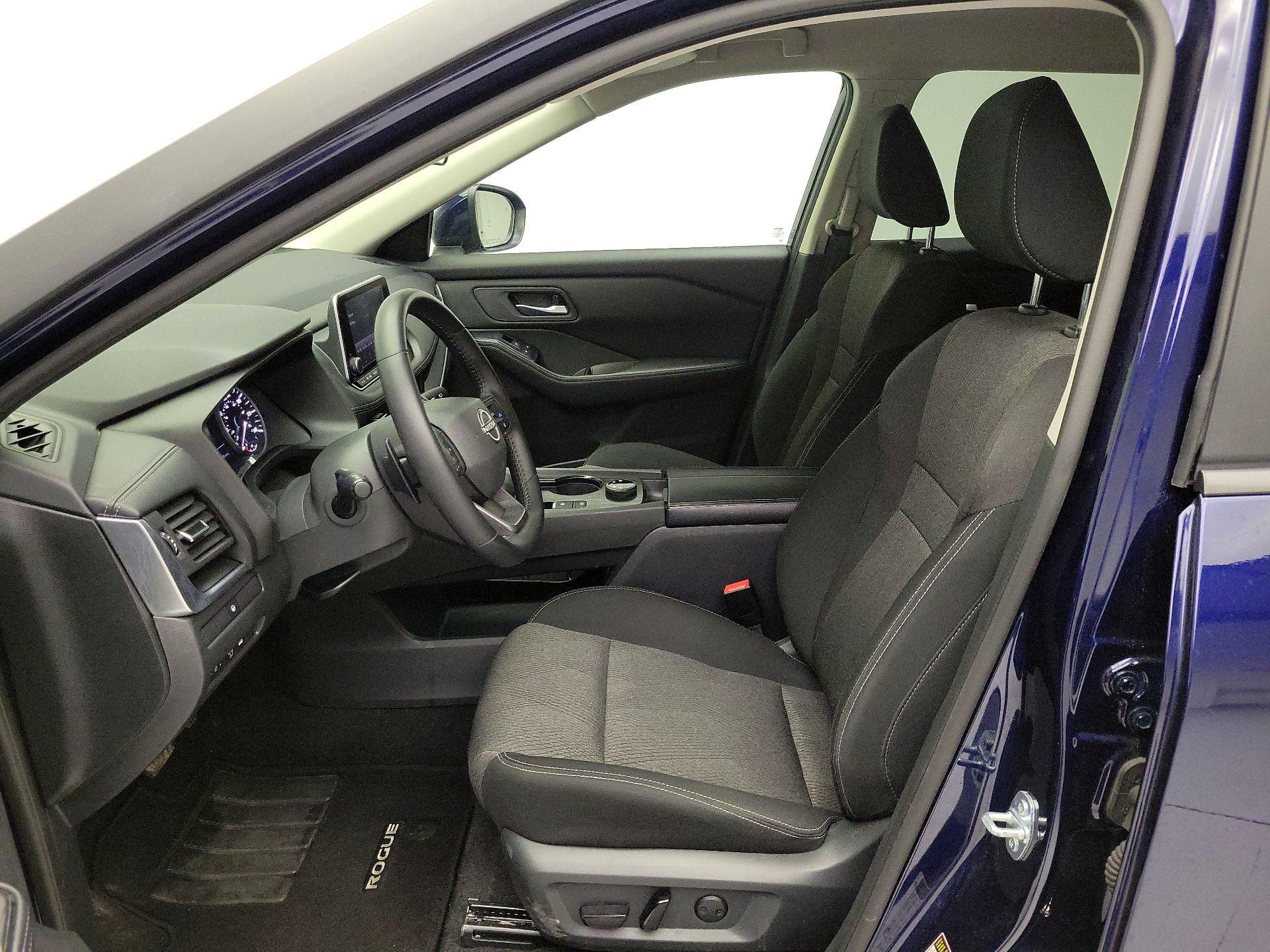 Thumbnail: 2025 Nissan Rogue - 11