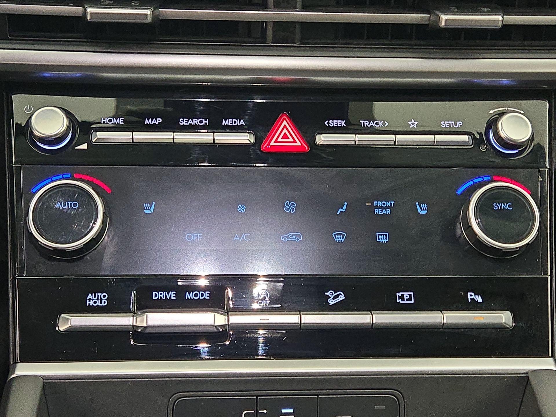 Thumbnail: 2025 Hyundai Santa Fe - 16