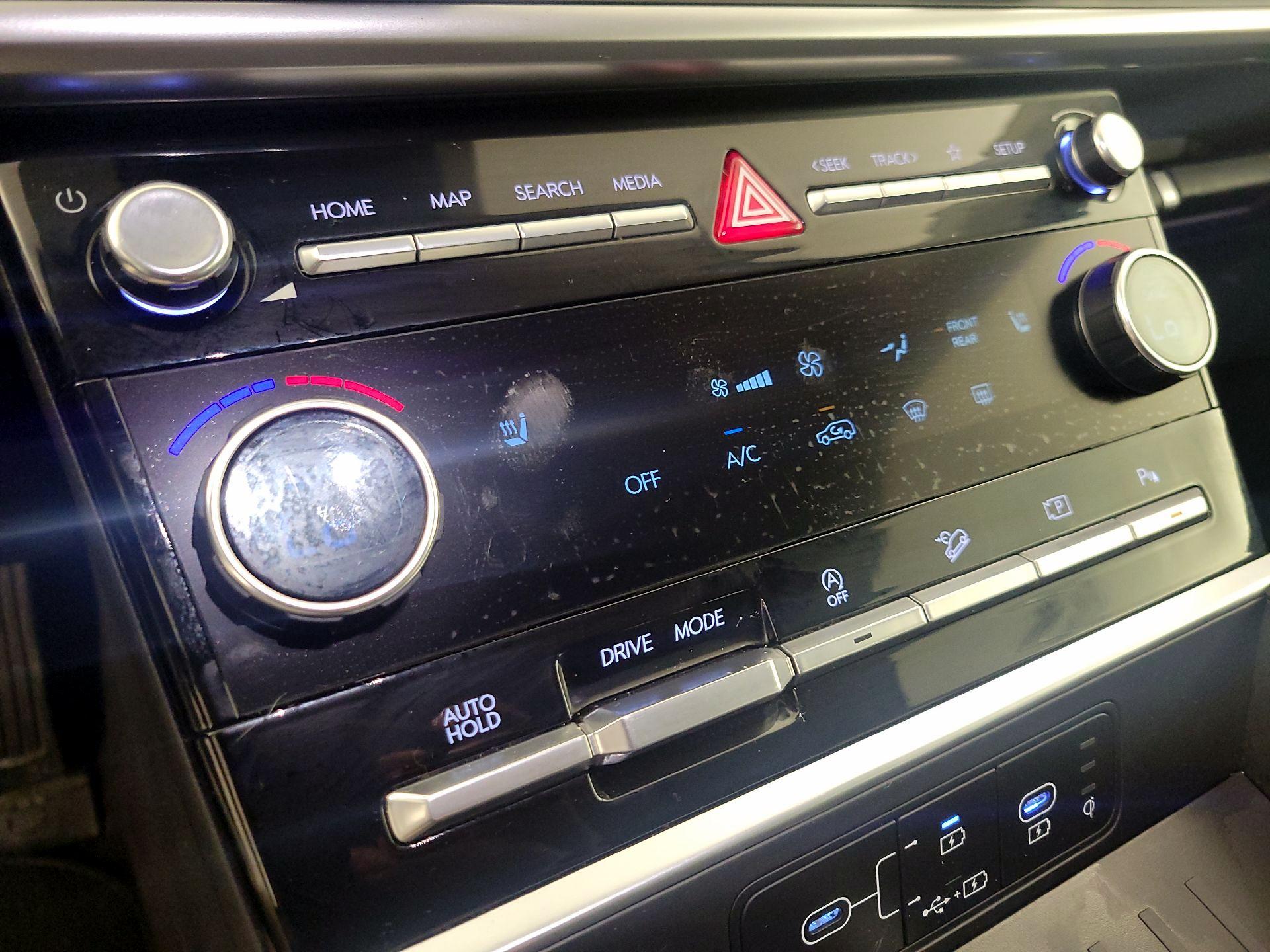 Thumbnail: 2025 Hyundai Santa Fe - 16