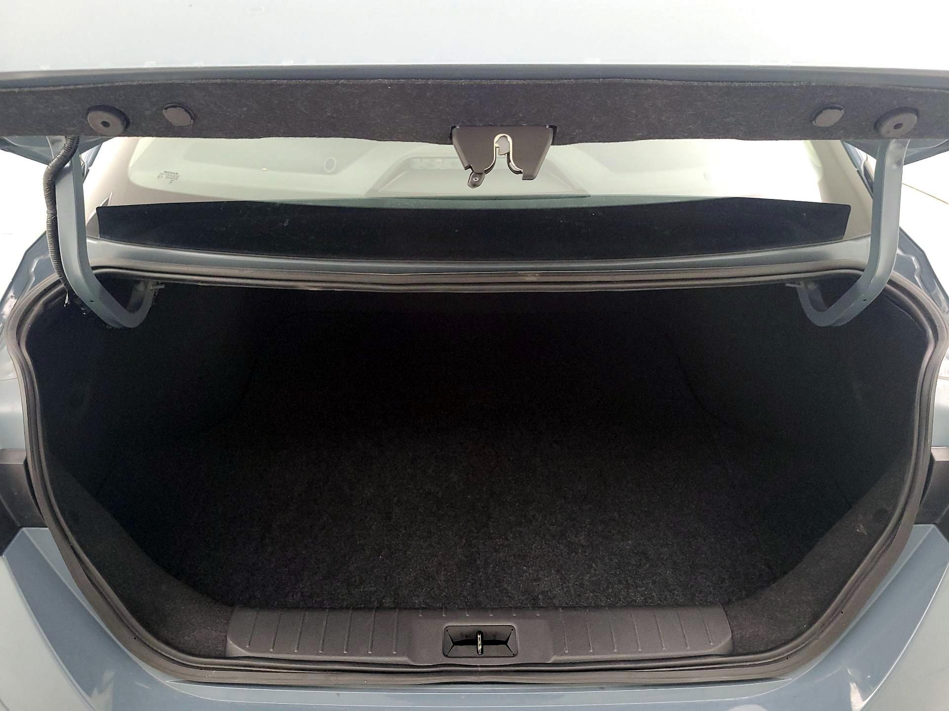 Thumbnail: 2024 Nissan Sentra - 18