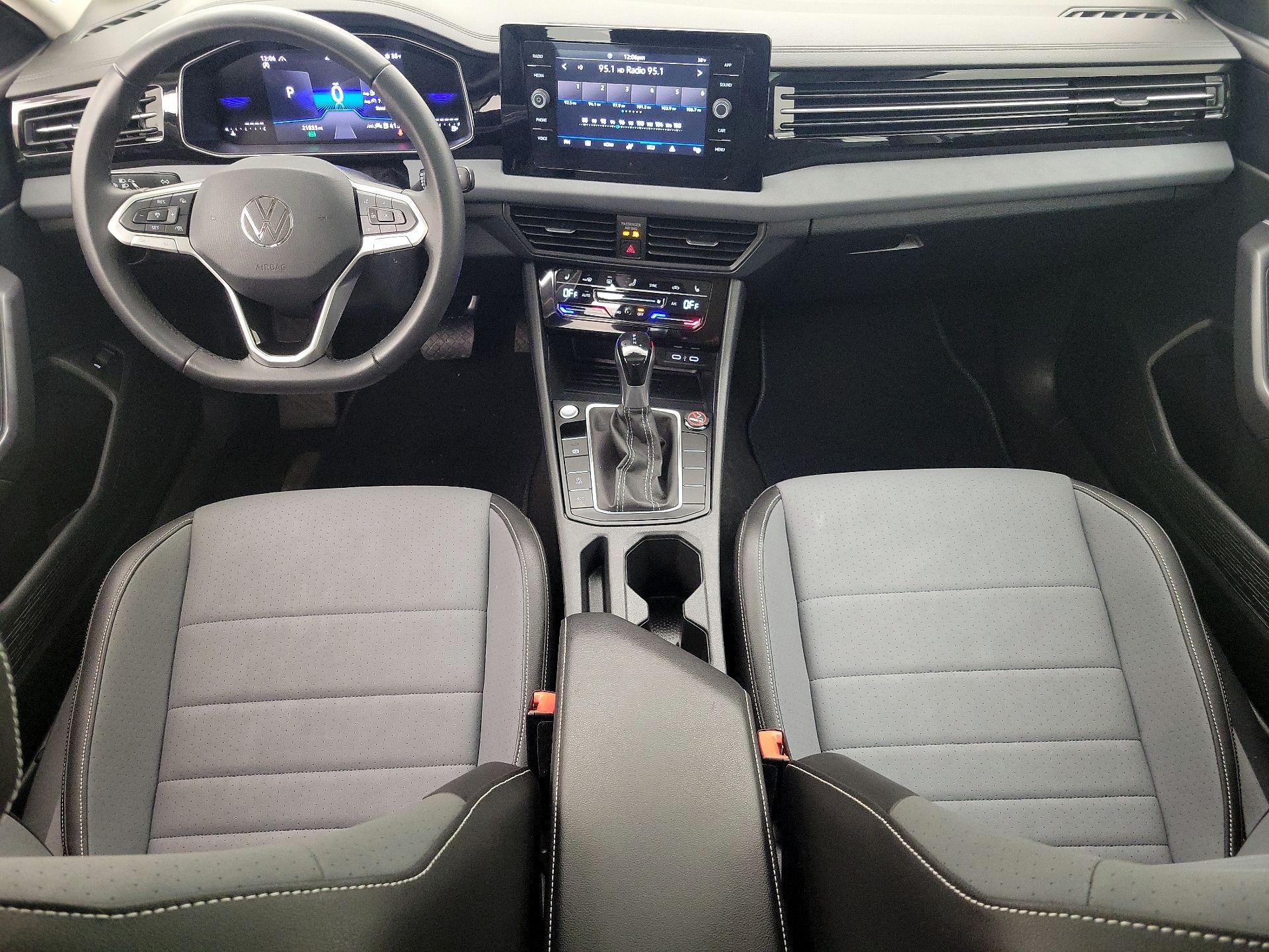 Thumbnail: 2025 Volkswagen Jetta - 9