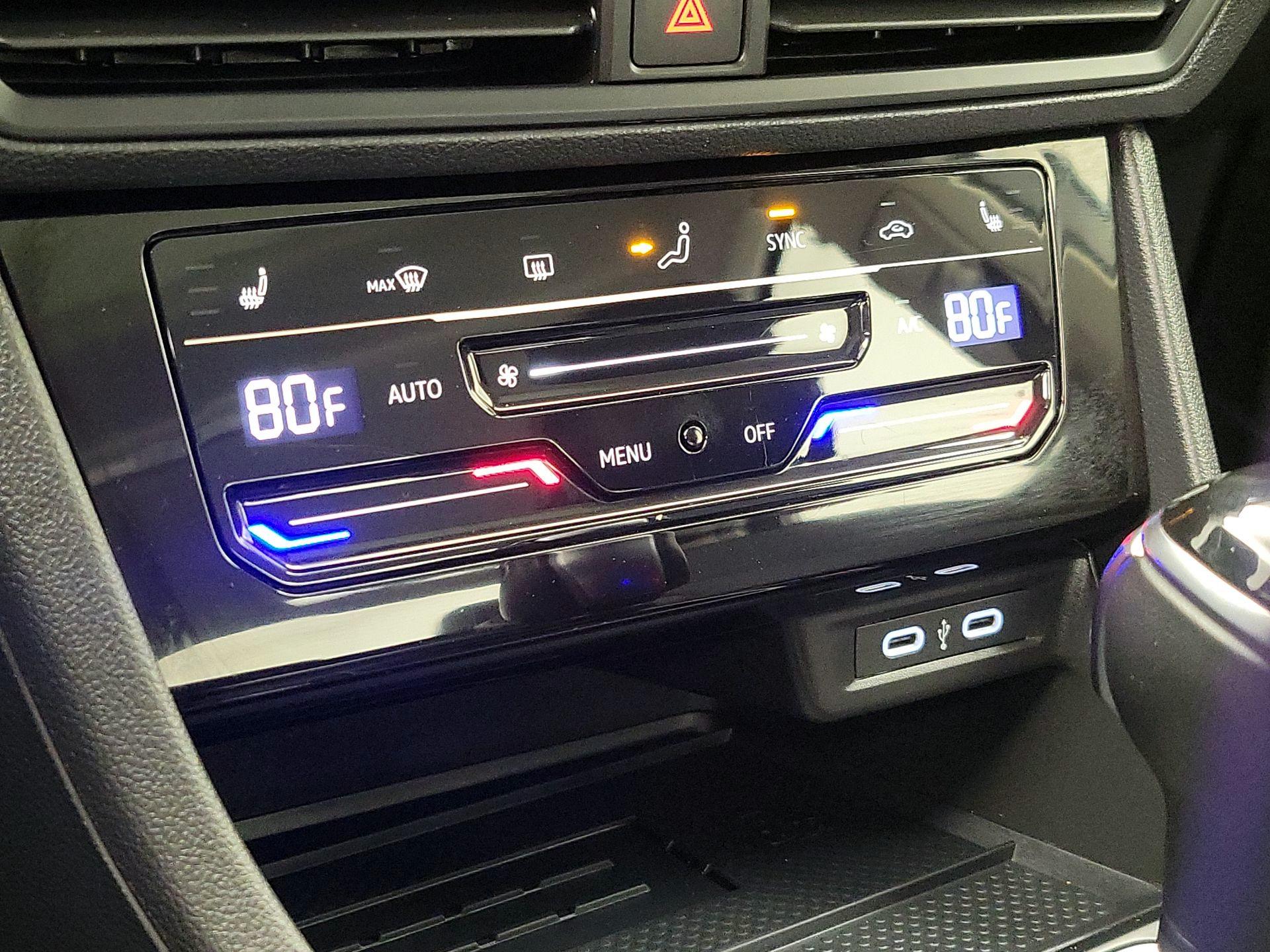 Thumbnail: 2025 Volkswagen Jetta - 16