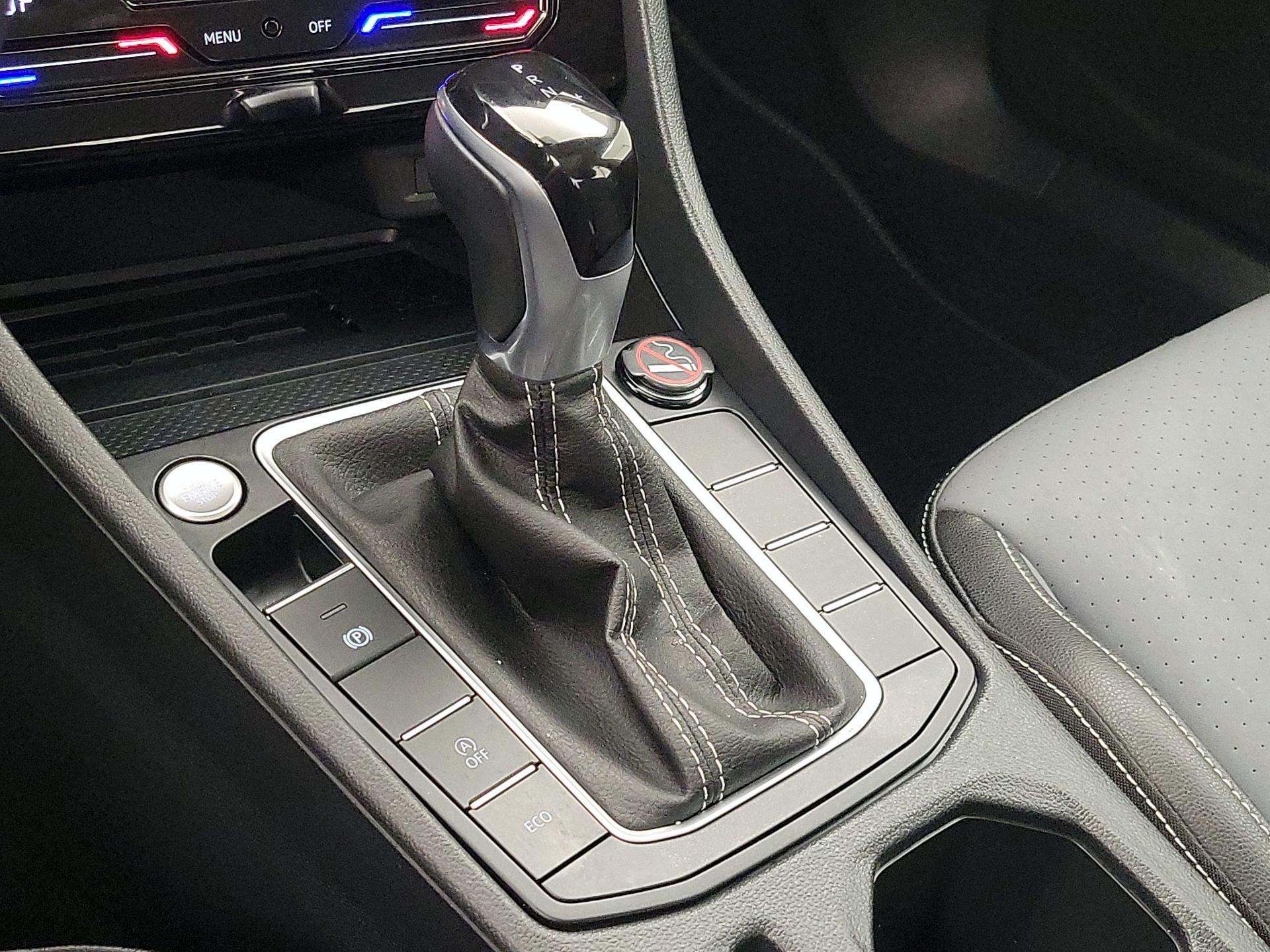 Thumbnail: 2025 Volkswagen Jetta - 17